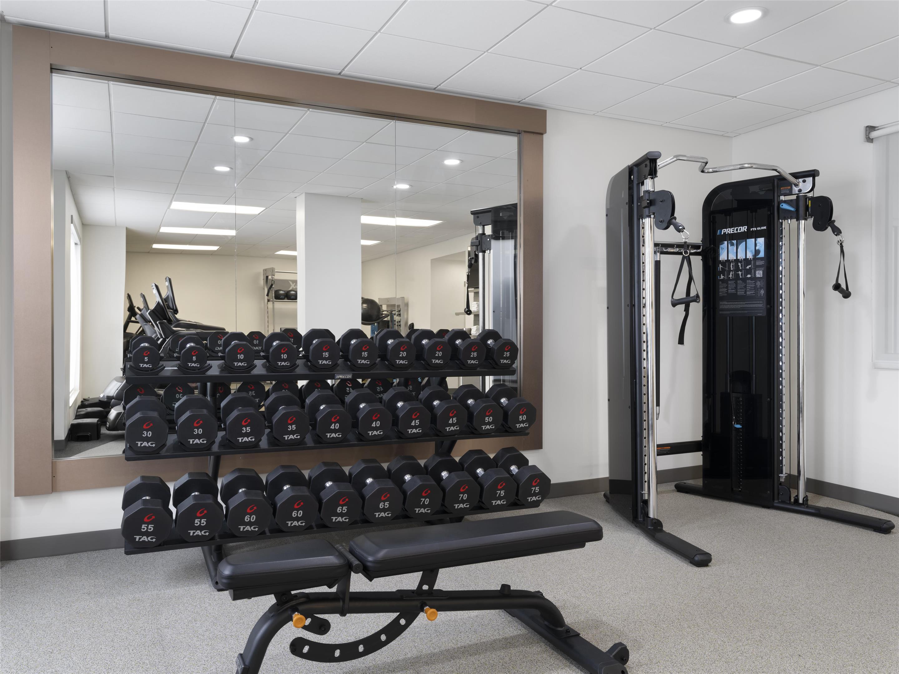 Health club fitness center gym | Hilton Garden Inn Indianapolis Northeast/Fishers