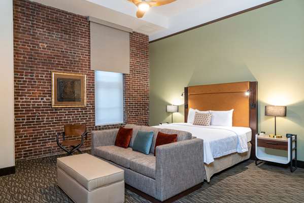  - Homewood Suites by Hilton Downtown Indianapolis
