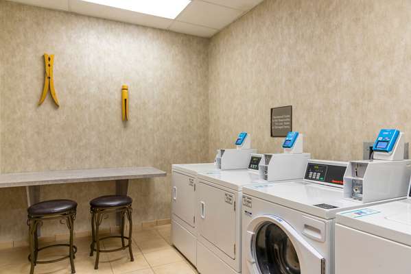  - Homewood Suites by Hilton Downtown Indianapolis