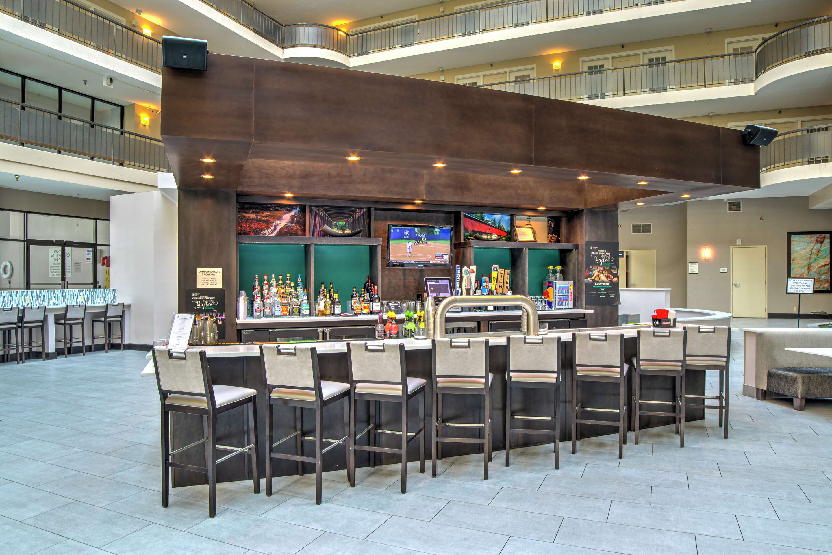 BarLounge | Embassy Suites by Hilton Indianapolis North