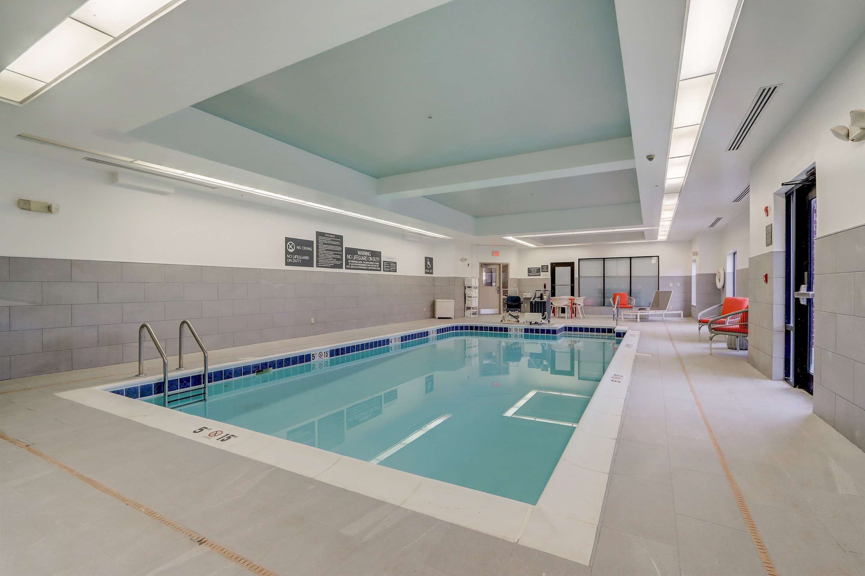 Pool | Hilton Garden Inn Indianapolis Northwest