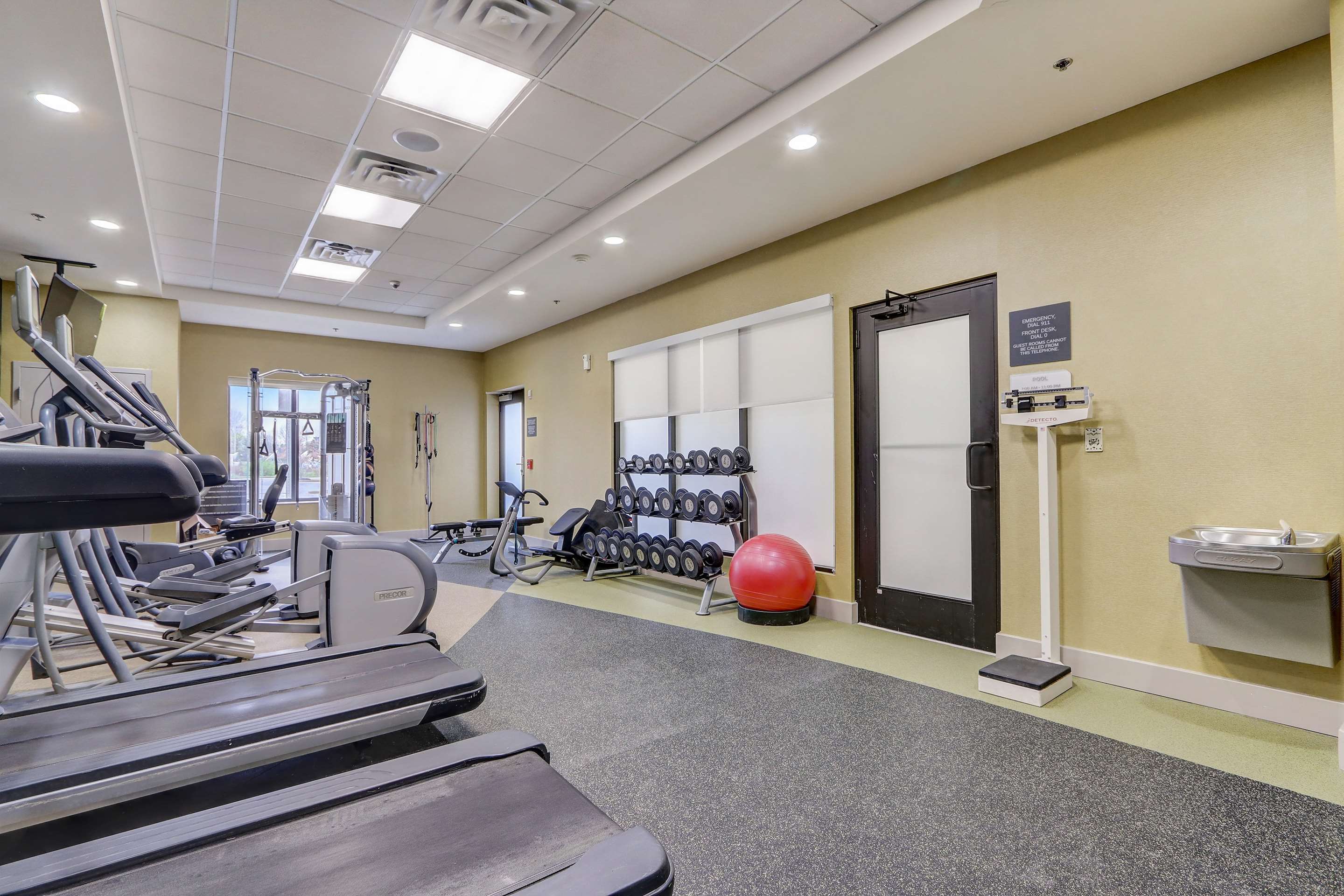 Health club fitness center gym | Hilton Garden Inn Indianapolis Northwest