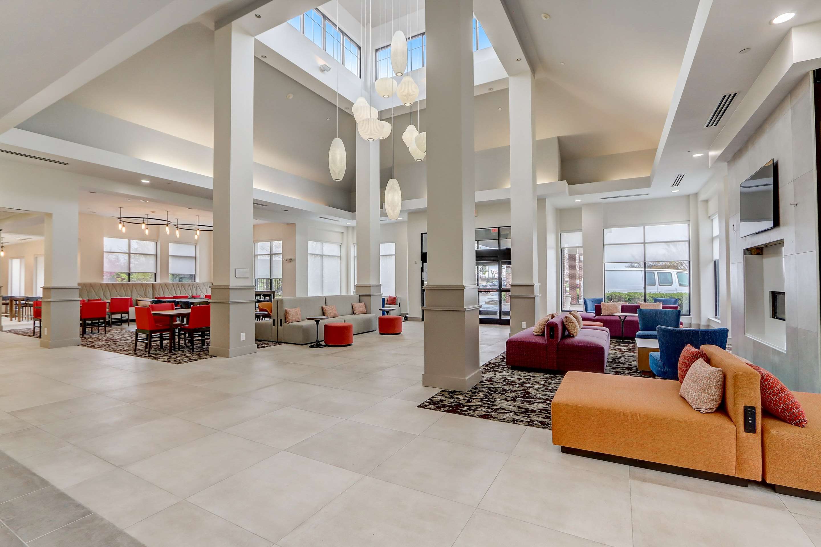 Lobby | Hilton Garden Inn Indianapolis Northwest