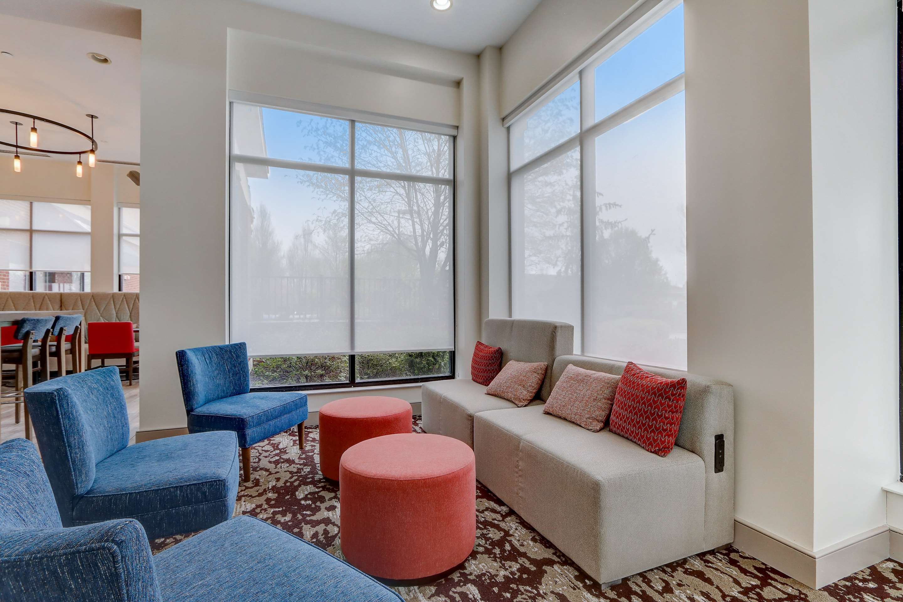 Lobby | Hilton Garden Inn Indianapolis Northwest