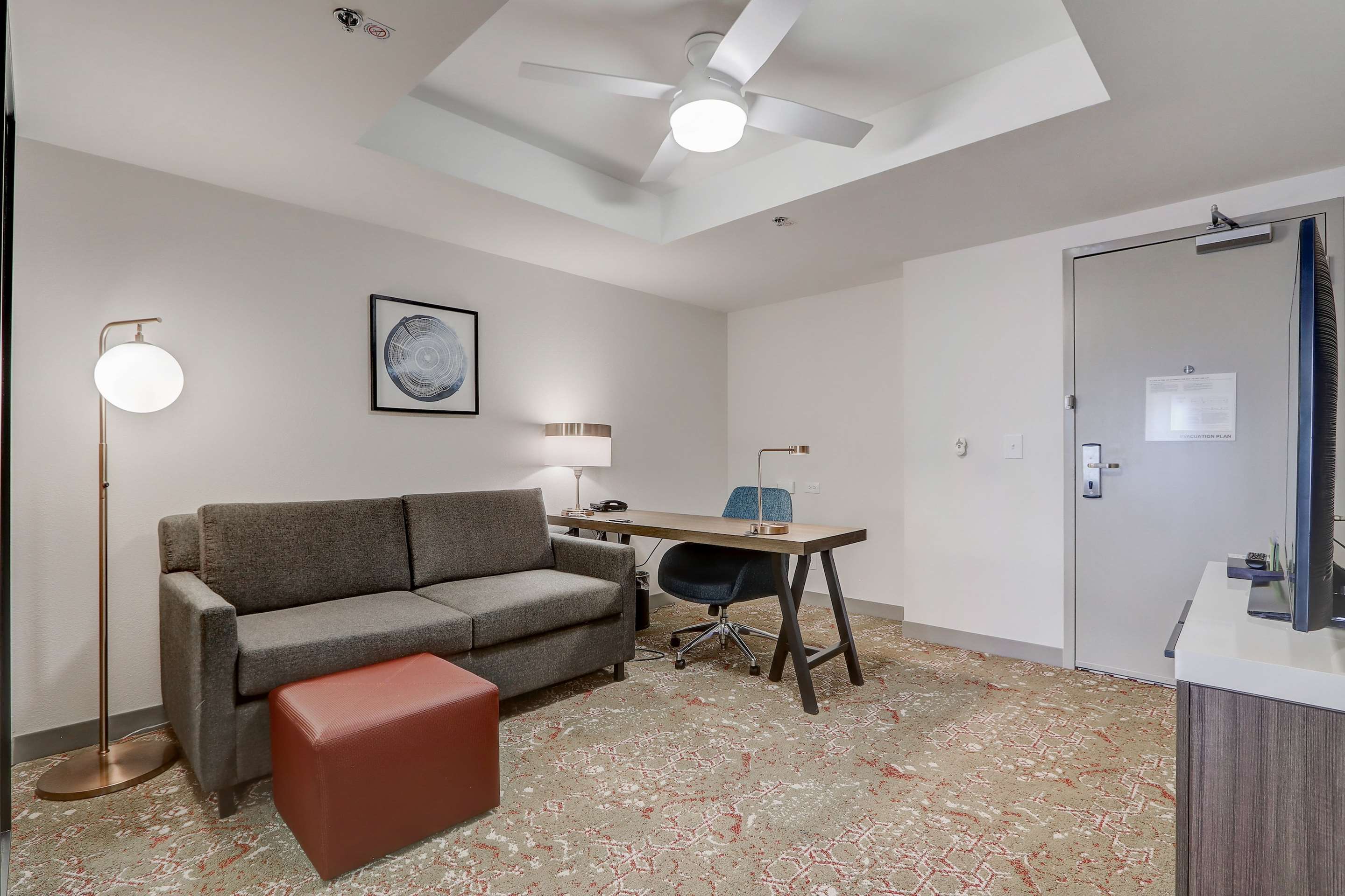 Guest room