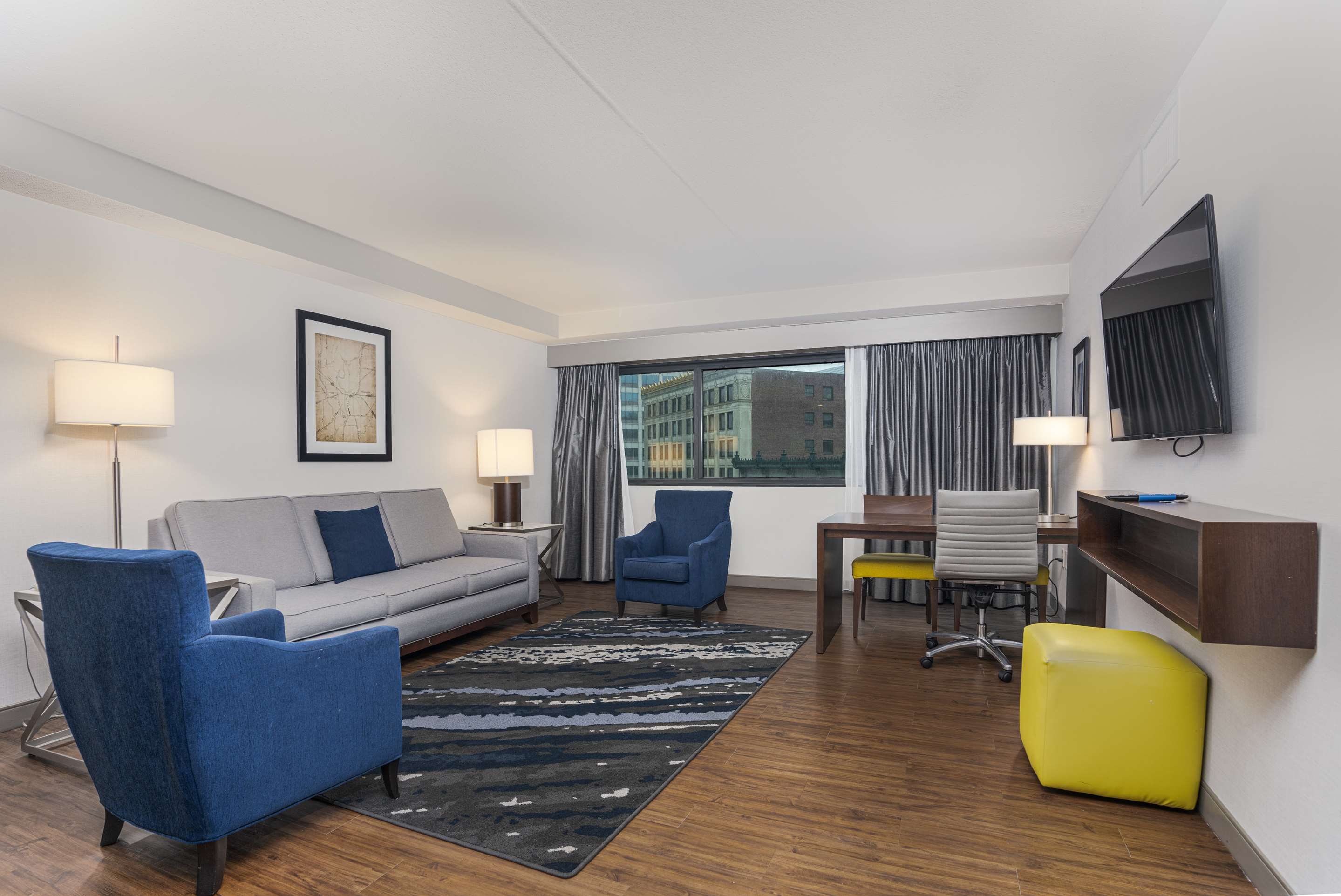 Guest room