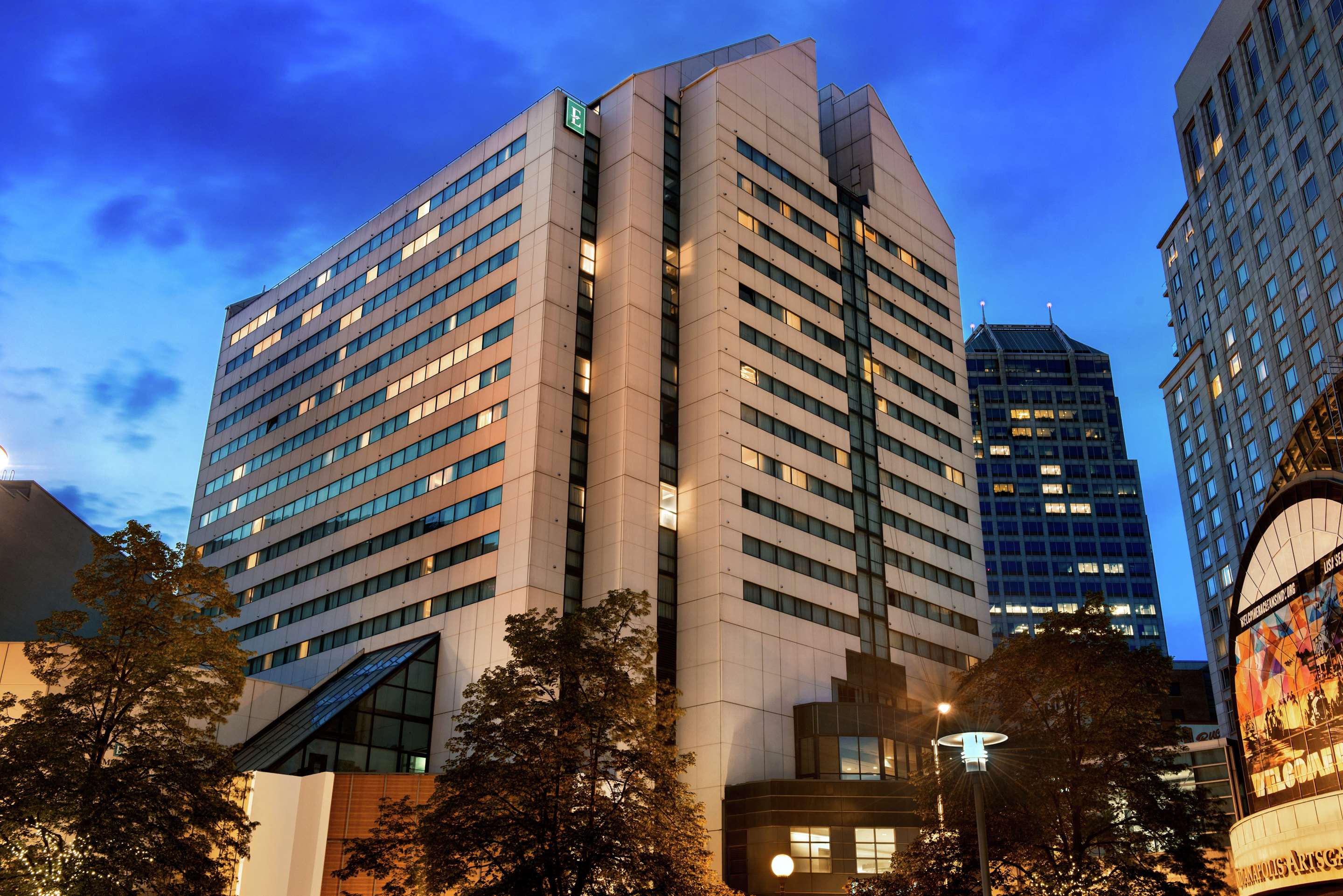 Exterior | Embassy Suites by Hilton Indianapolis Downtown
