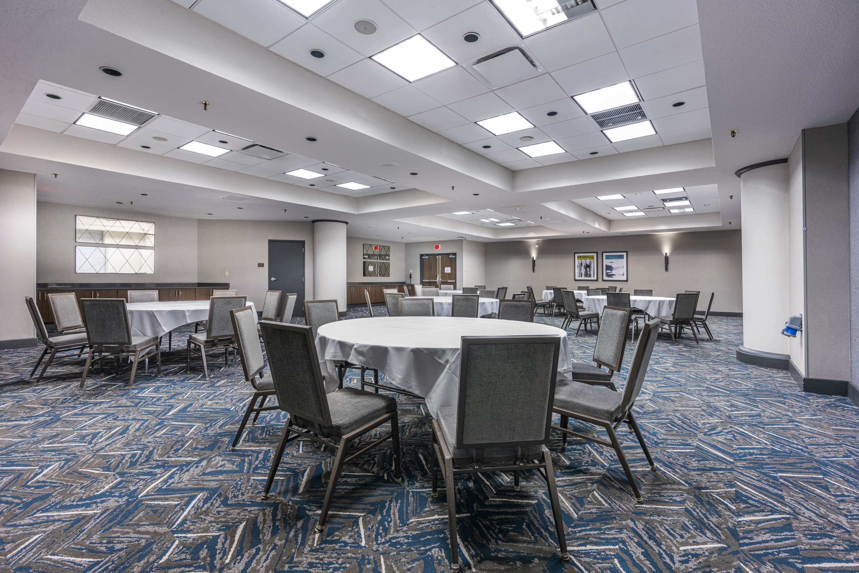 Meeting Room | Embassy Suites by Hilton Indianapolis Downtown