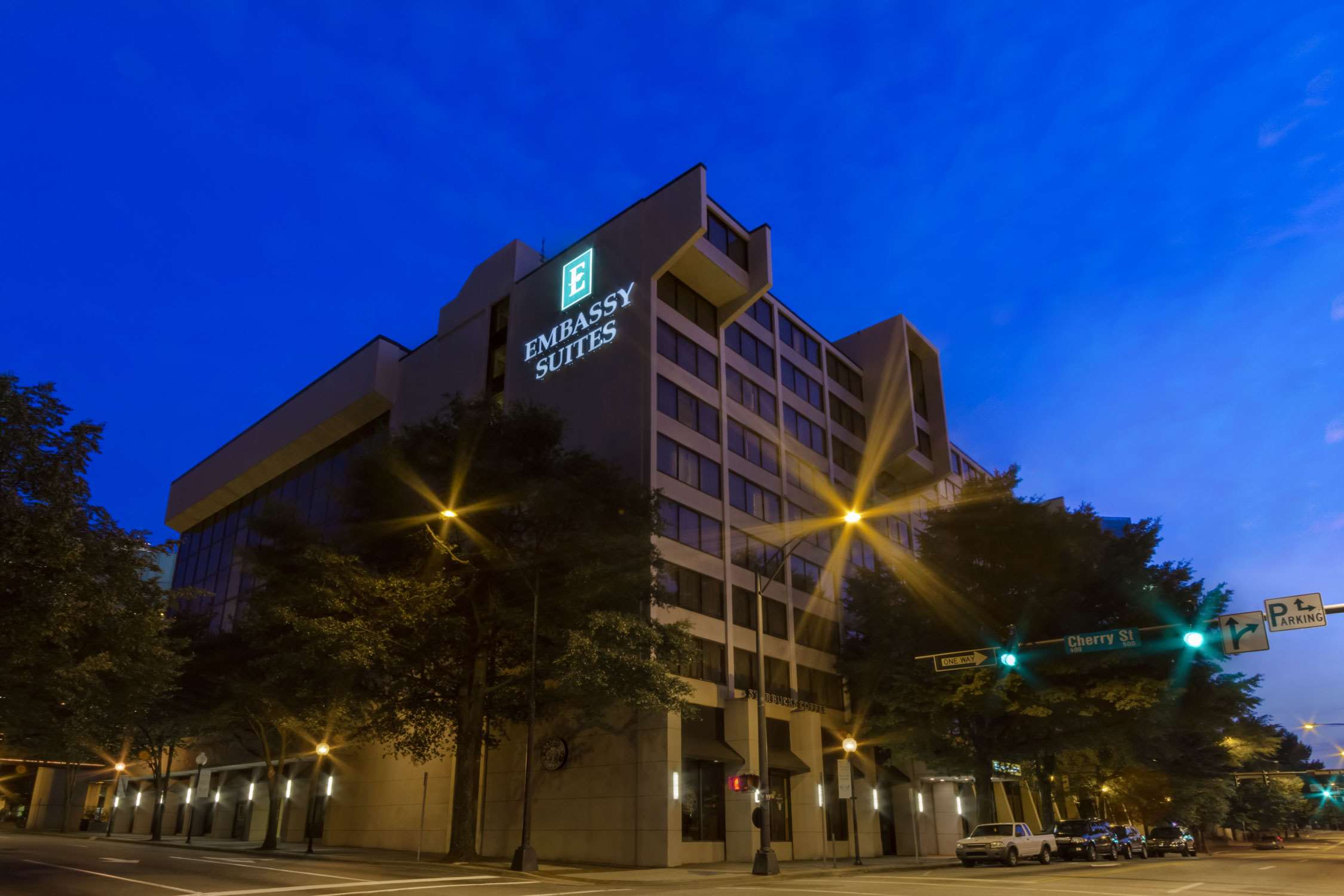 Exterior | Embassy Suites Hotel Winston-Salem