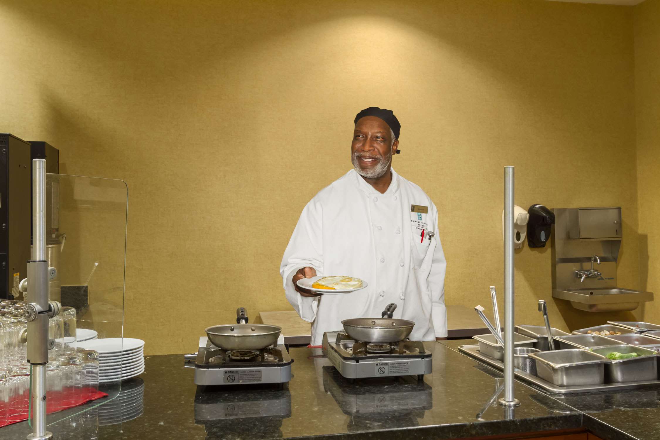 Restaurant | Embassy Suites Hotel Winston-Salem