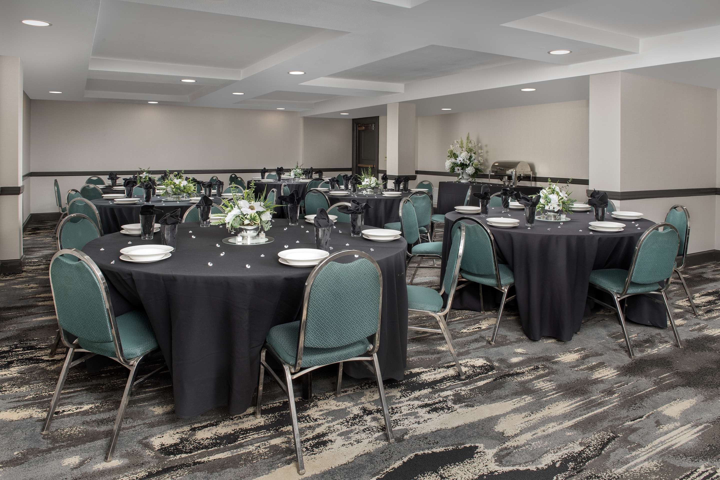 Meeting Room | Embassy Suites Hotel Winston-Salem