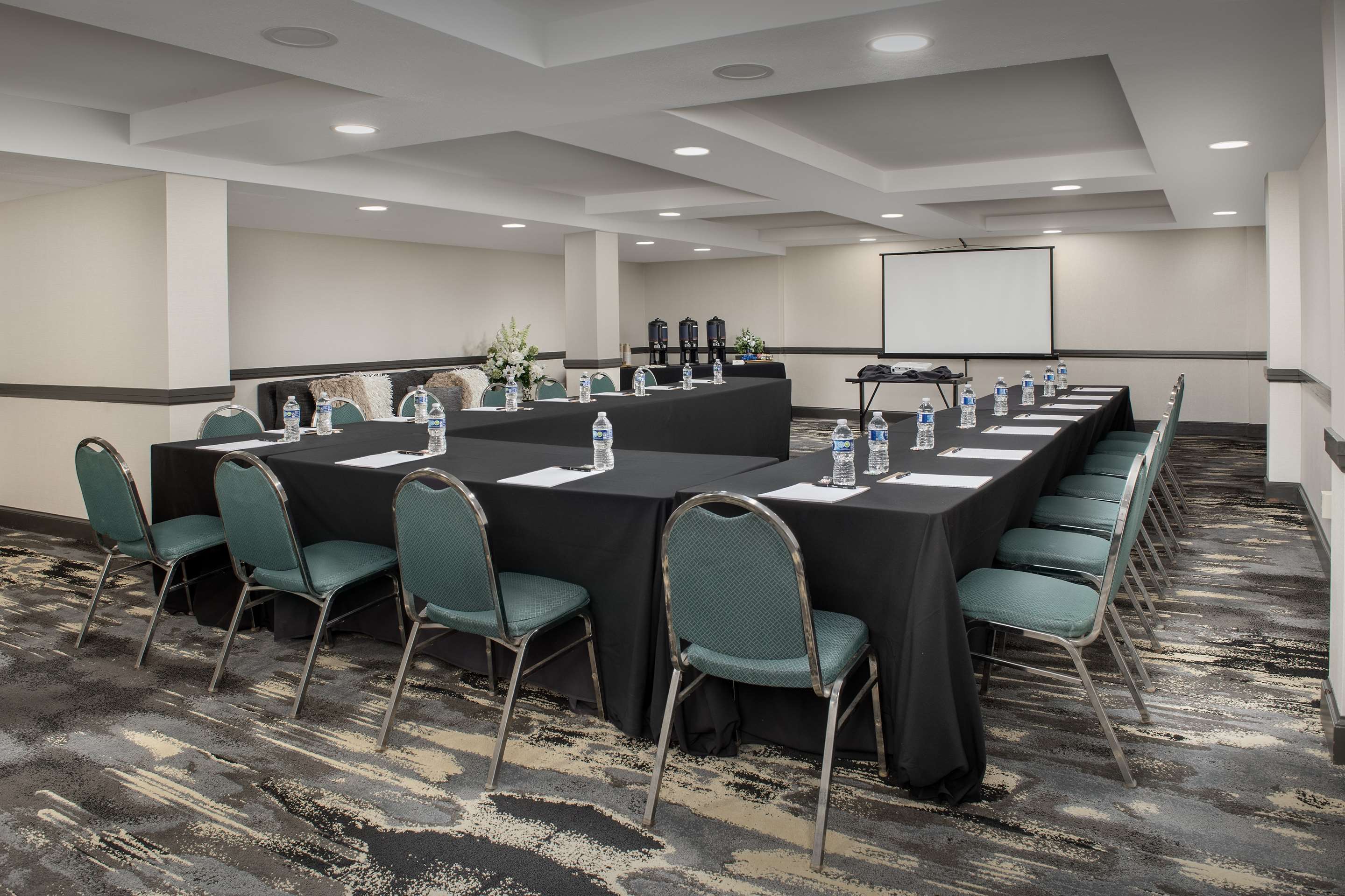 Meeting Room | Embassy Suites Hotel Winston-Salem