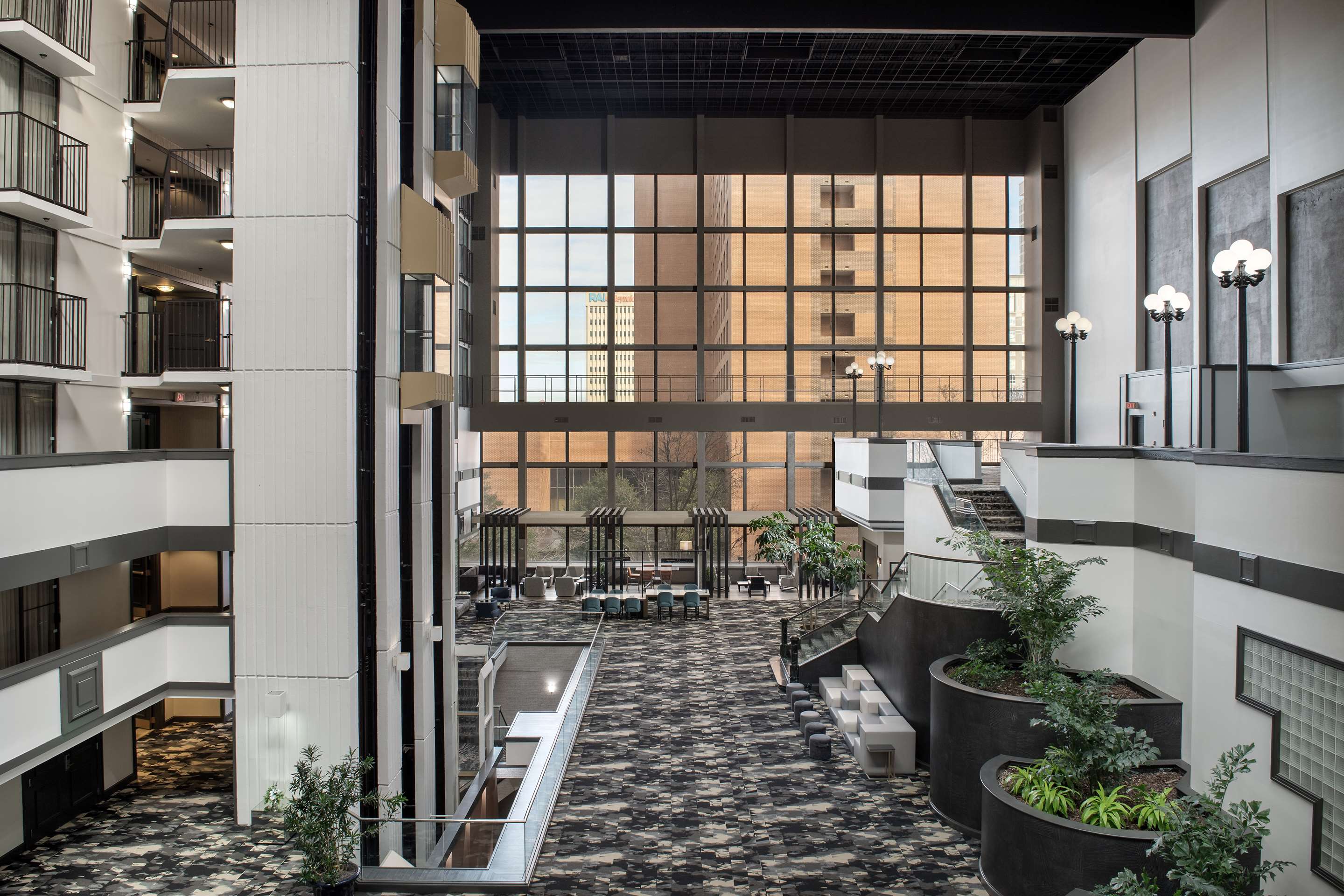 Lobby | Embassy Suites Hotel Winston-Salem