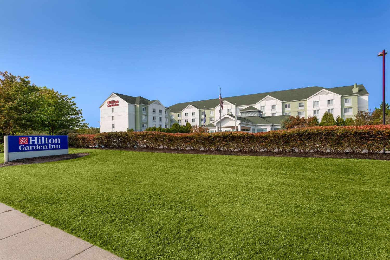 Hilton Garden Inn Airport Ronkonkoma, NY See Discounts