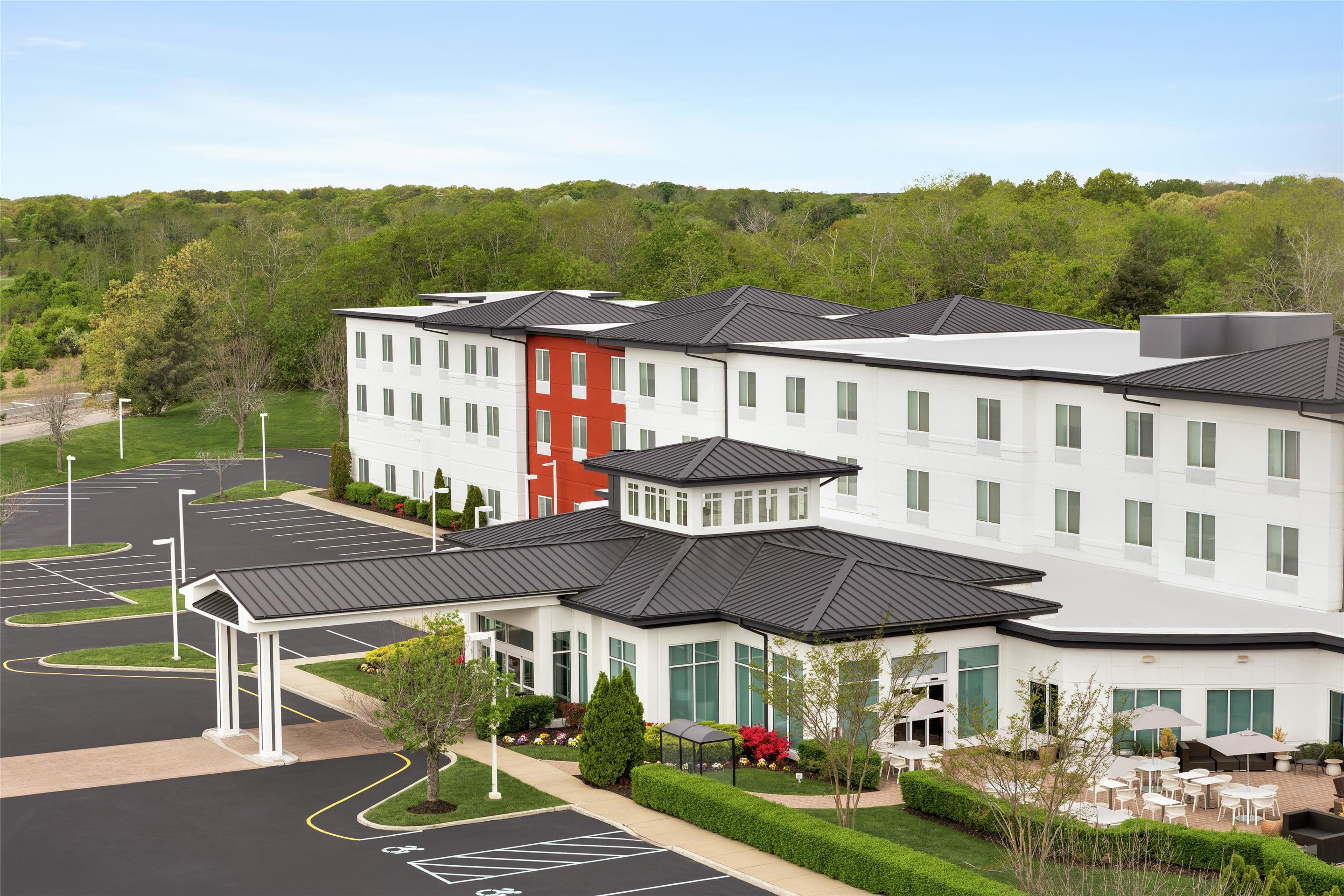 Exterior | Hilton Garden Inn Riverhead
