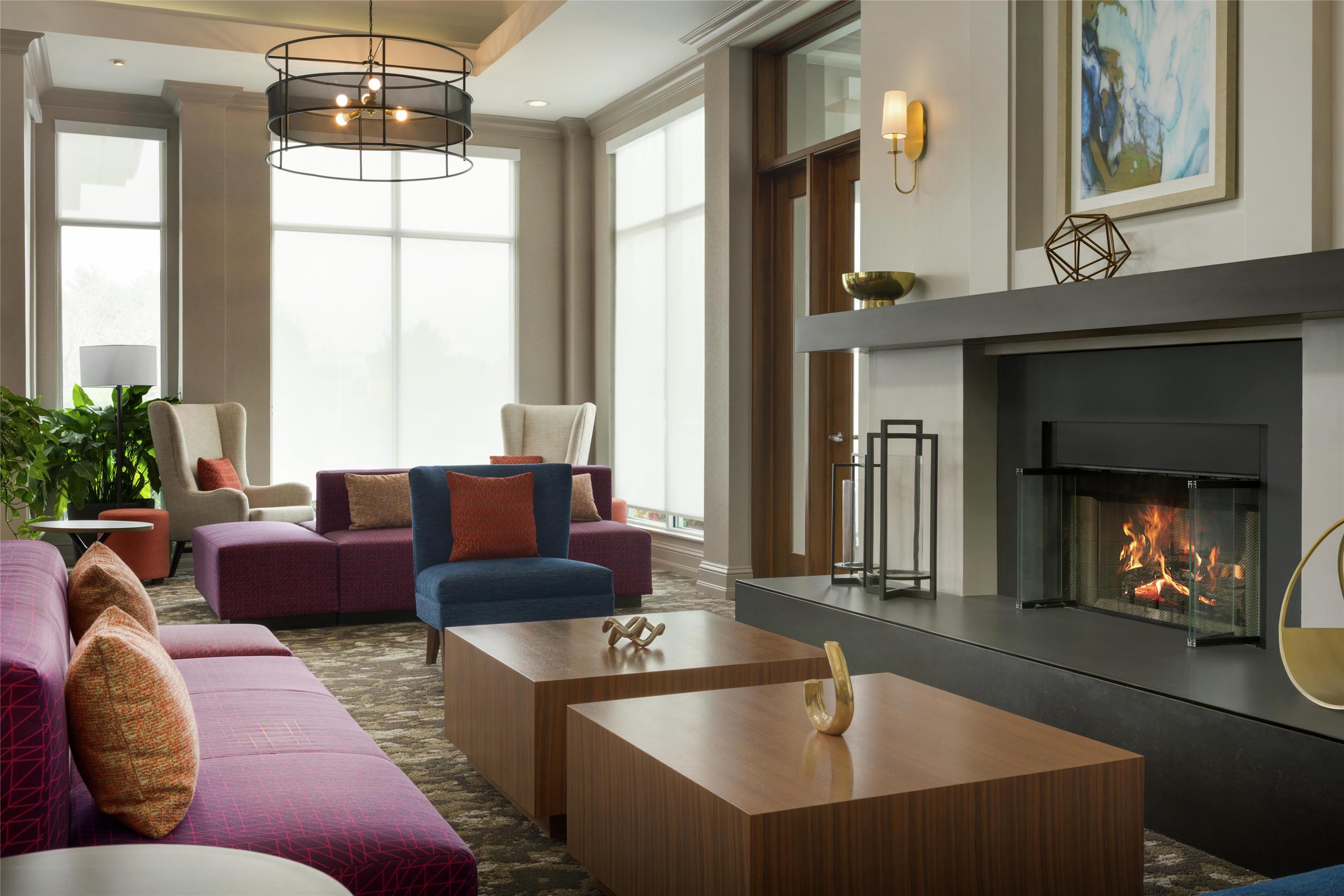 Lobby | Hilton Garden Inn Riverhead