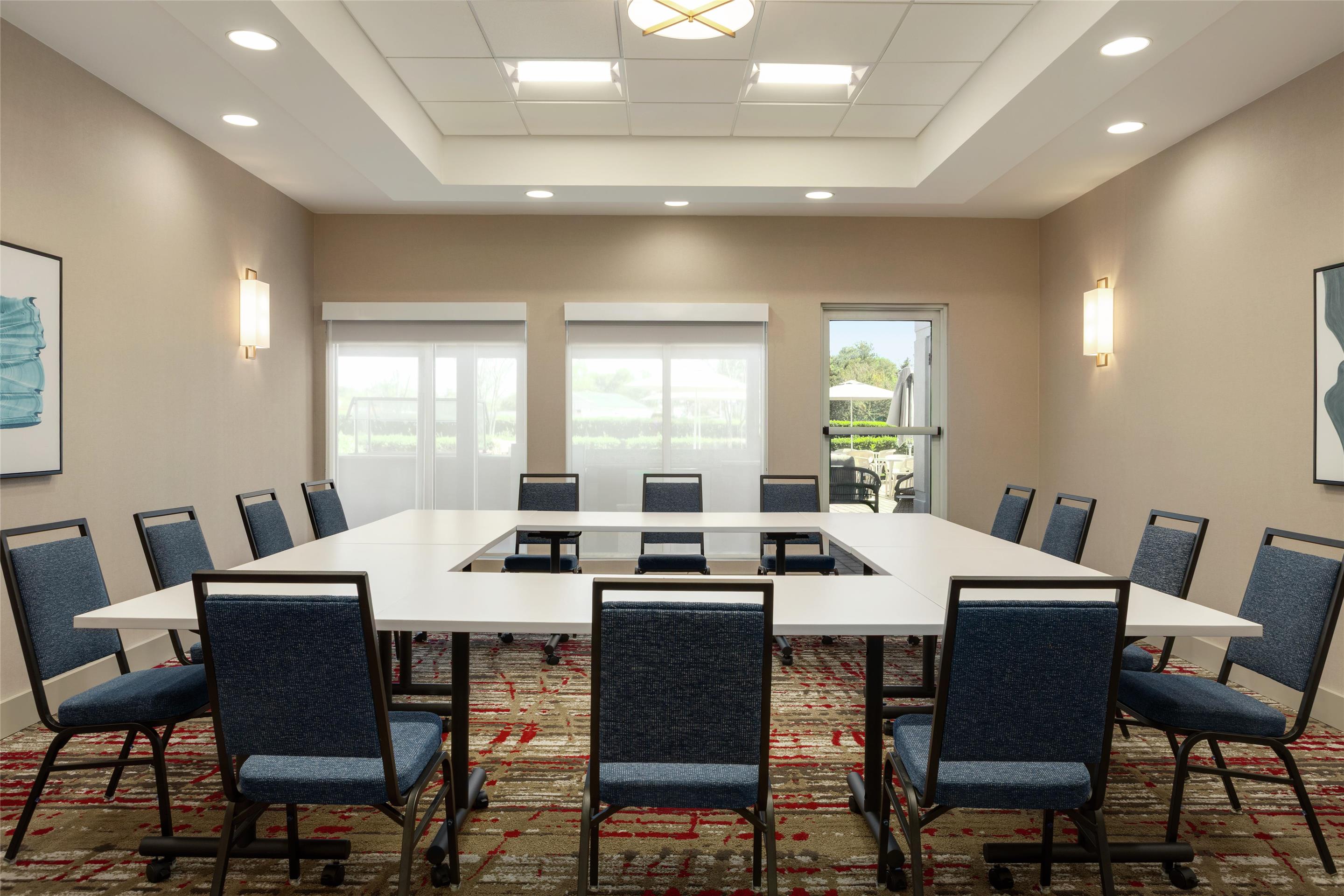Meeting Room | Hilton Garden Inn Riverhead