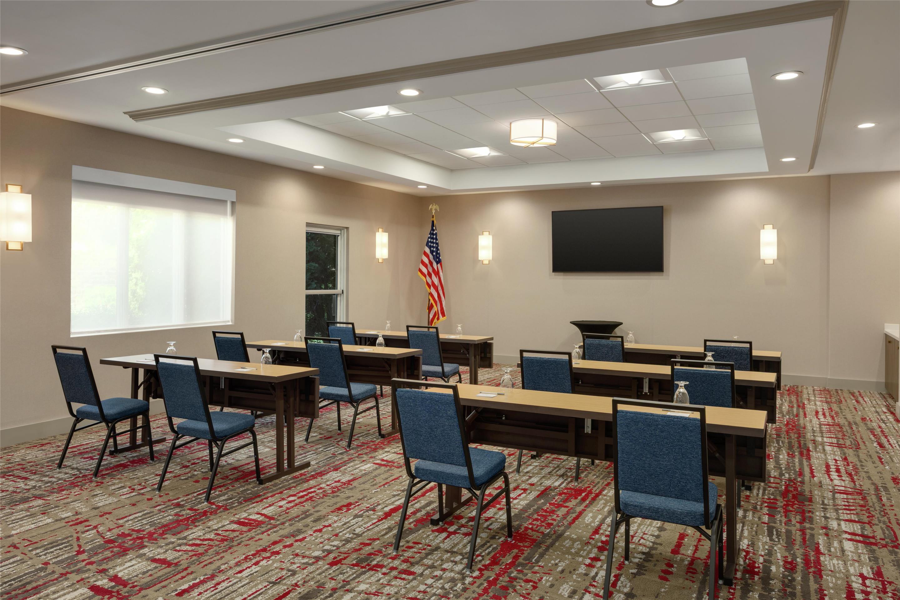 Meeting Room | Hilton Garden Inn Riverhead