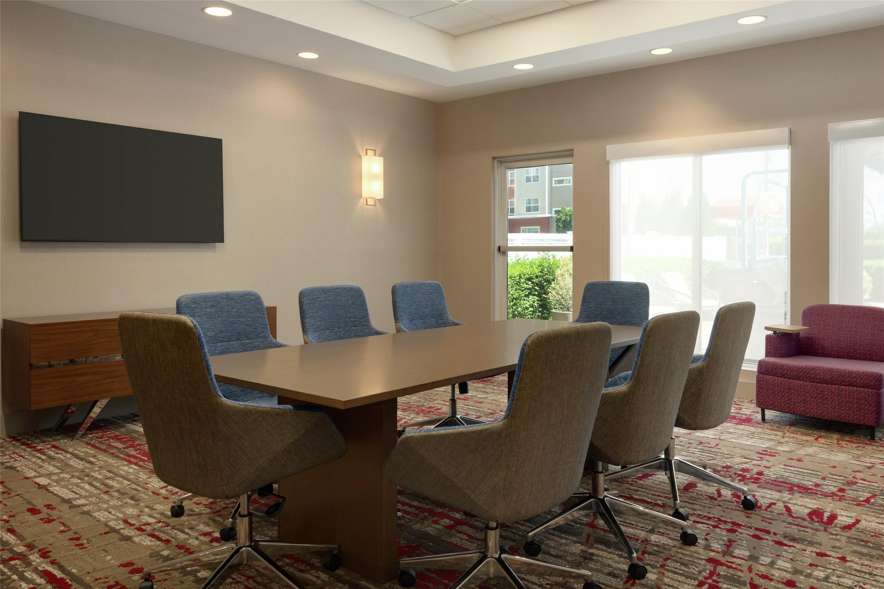 Meeting Room | Hilton Garden Inn Riverhead