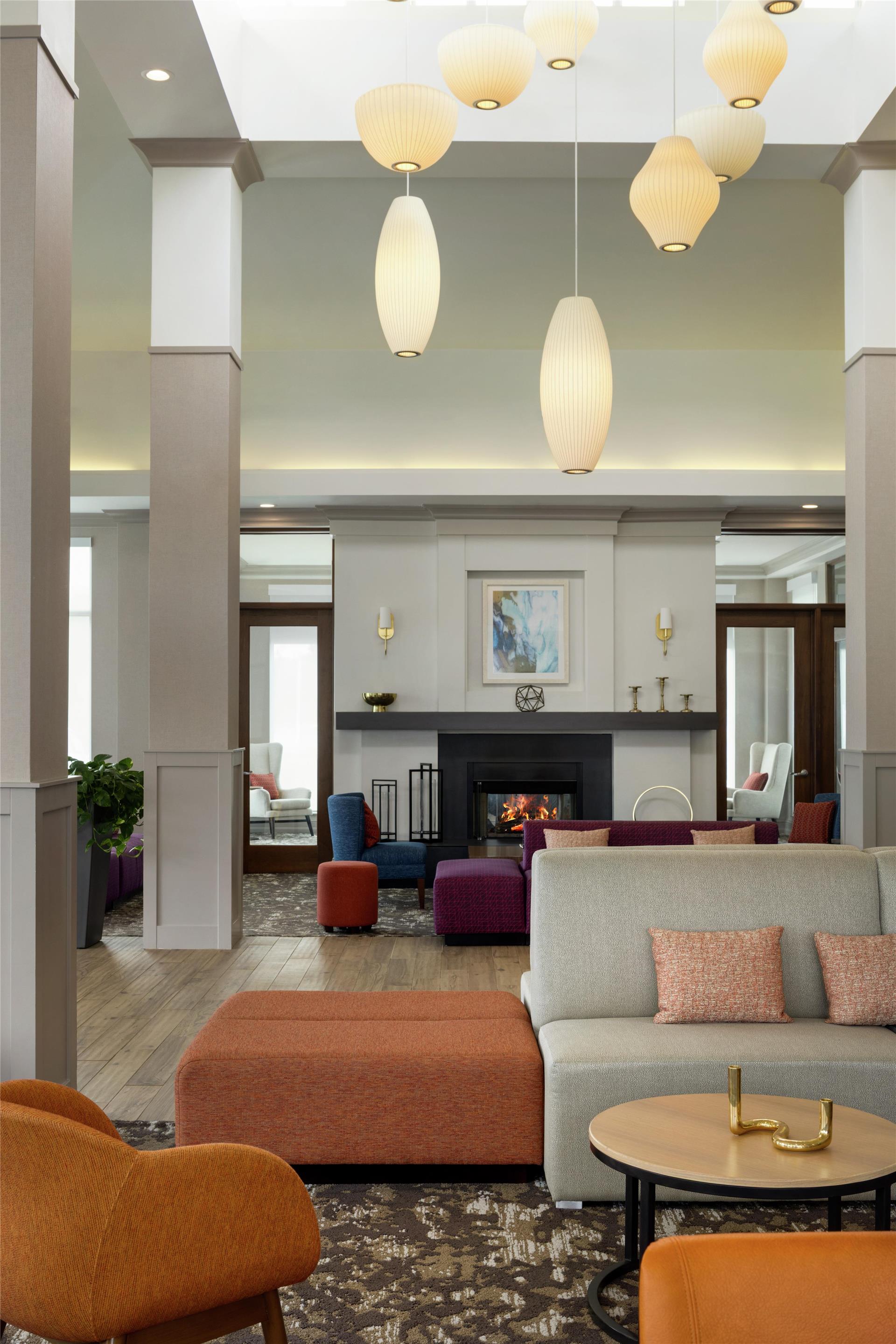 Lobby | Hilton Garden Inn Riverhead