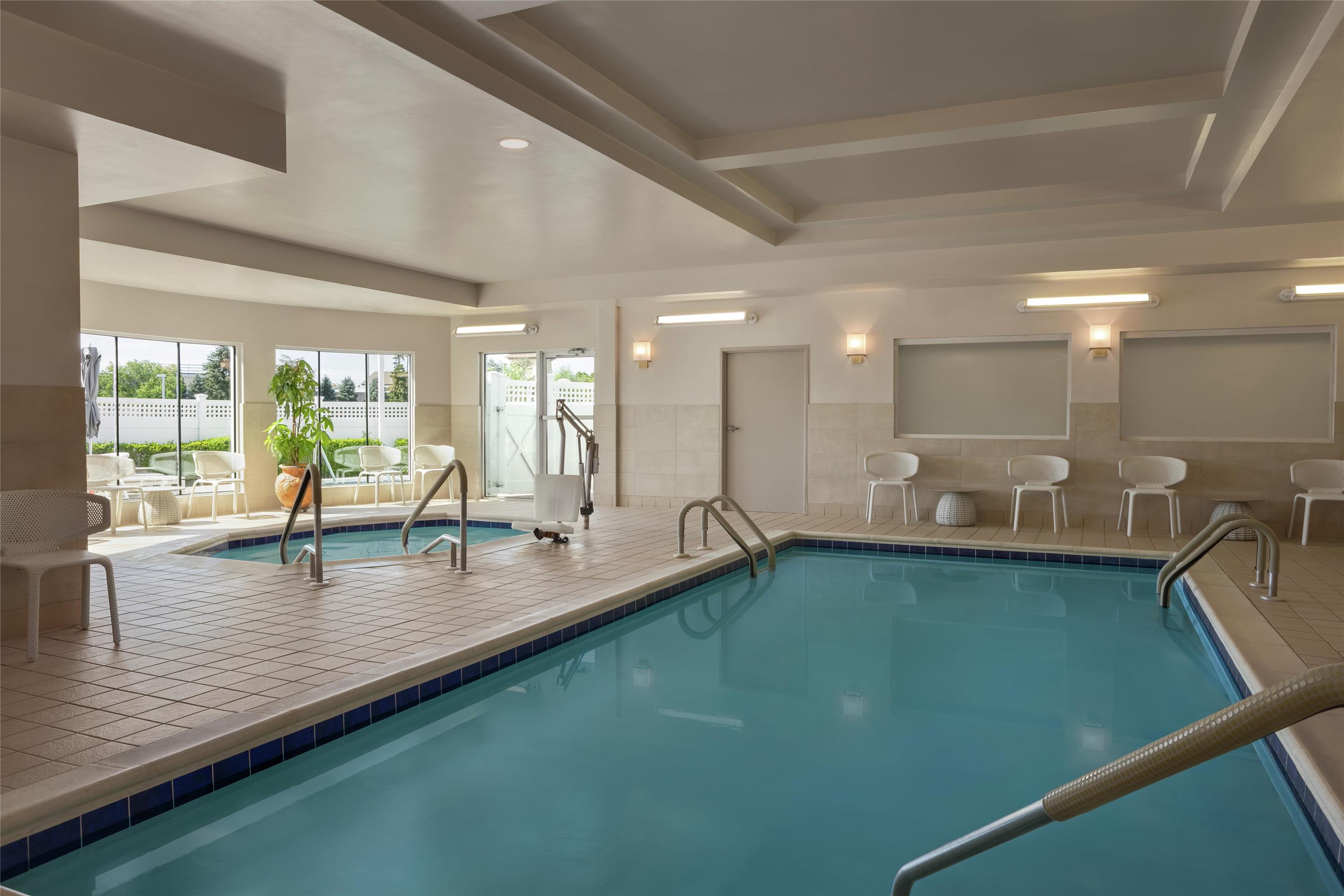 Pool | Hilton Garden Inn Riverhead