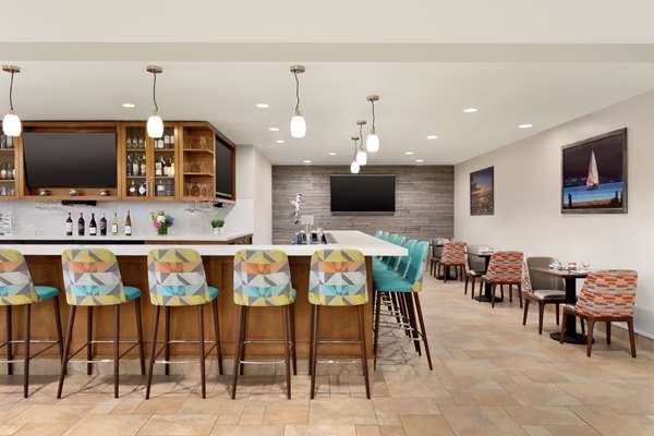 Bar - Hilton Garden Inn Stony Brook