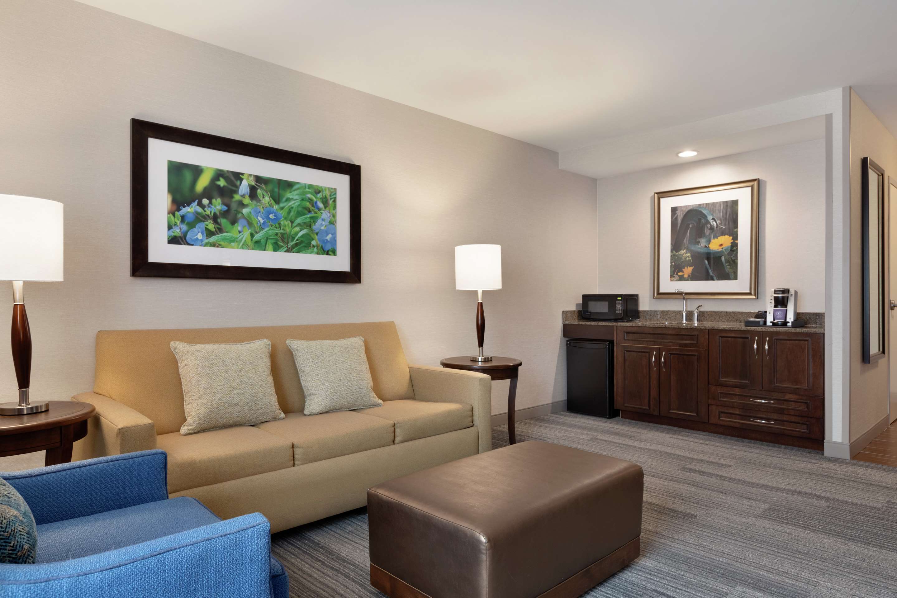 Guest room
