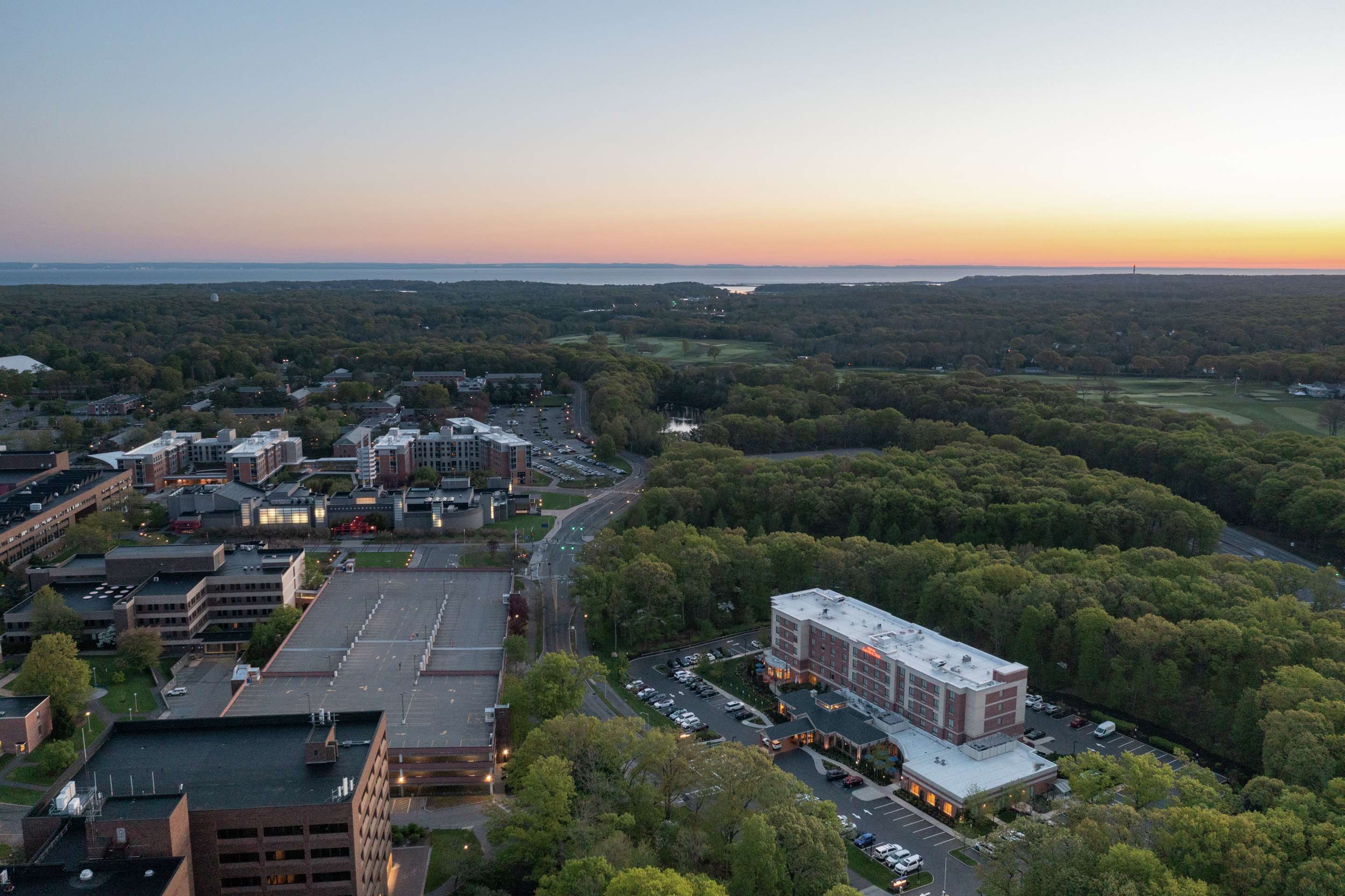 Exterior | Hilton Garden Inn Stony Brook
