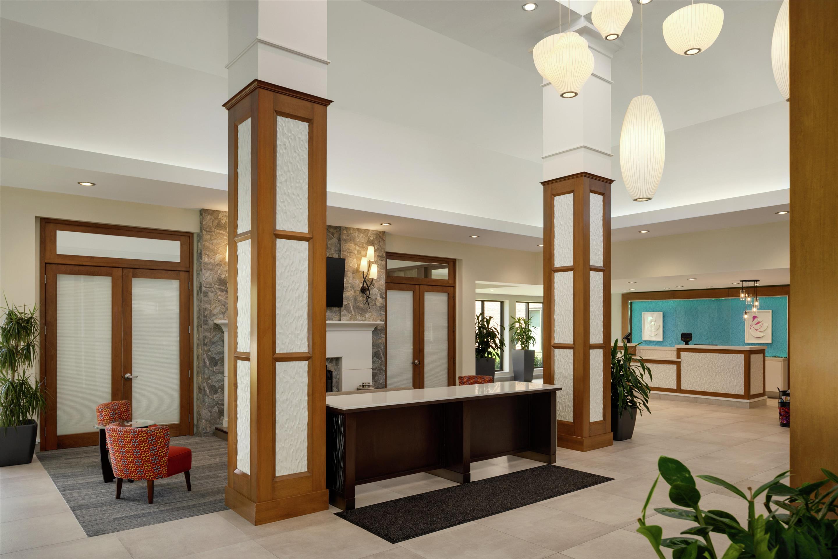 Lobby | Hilton Garden Inn Stony Brook