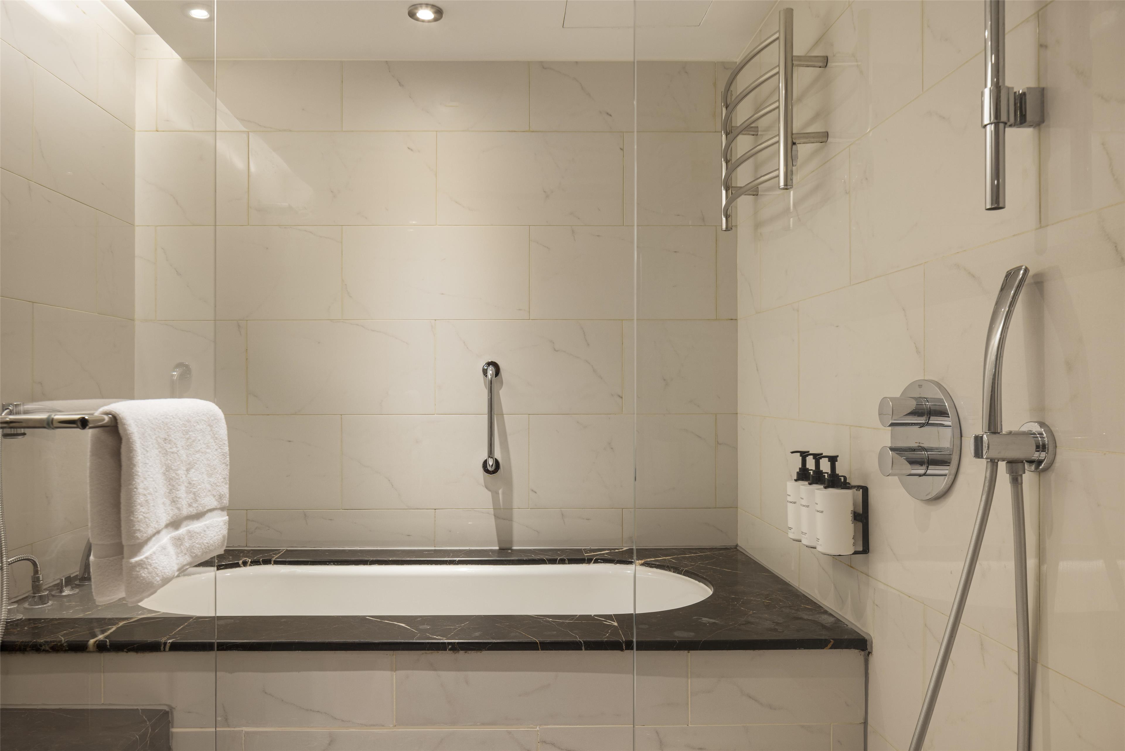 Conrad Istanbul Bosphorus Room Type - PARK SUITE WITH BALCONY
