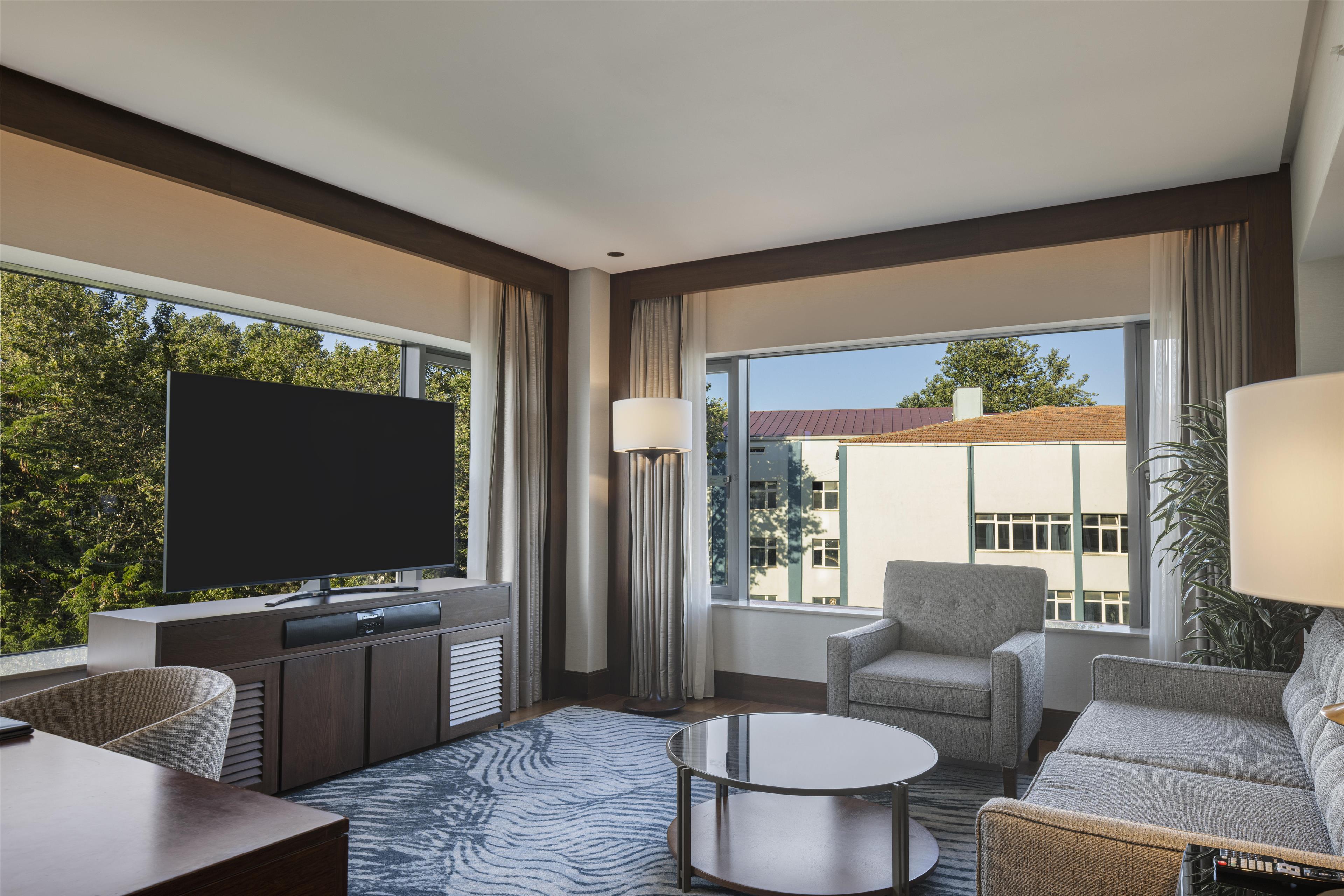 Conrad Istanbul Bosphorus Room Type - PARK SUITE