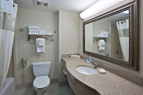  - Hampton Inn Ithaca