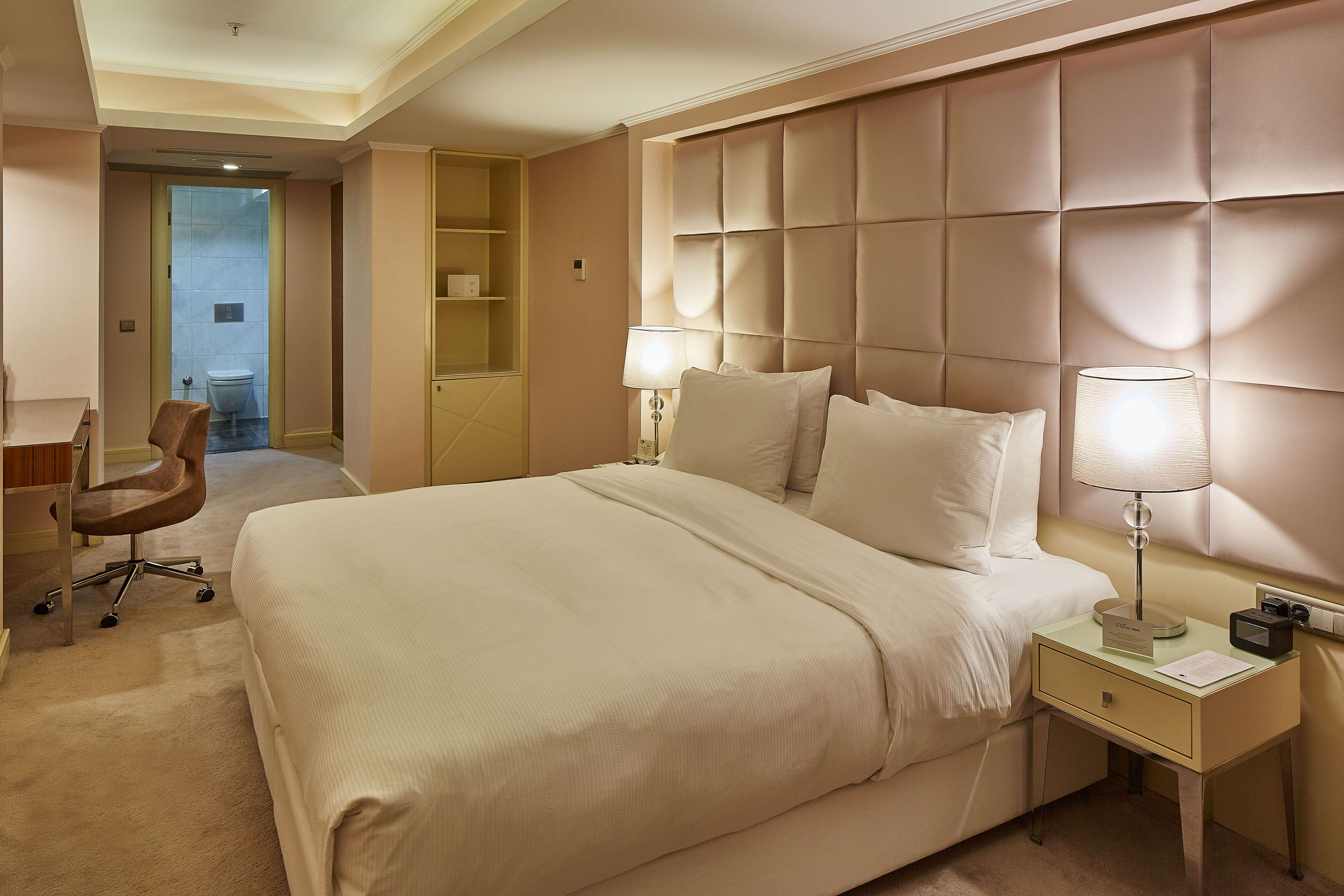 Doubletree By Hilton Hotel Izmir - Alsancak Room Type - KING GUEST ROOM