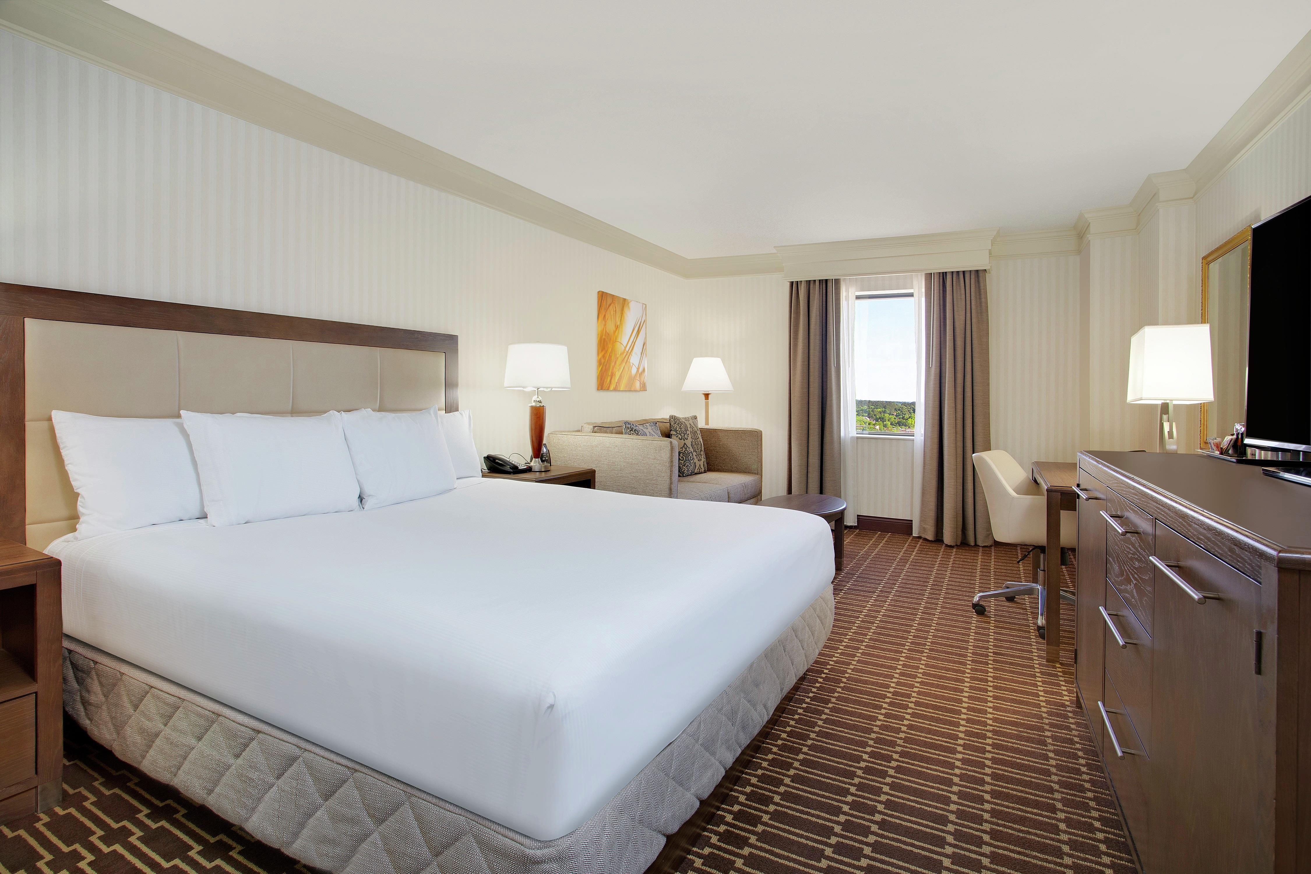 Hilton Jackson Room Type - 1 KING BED