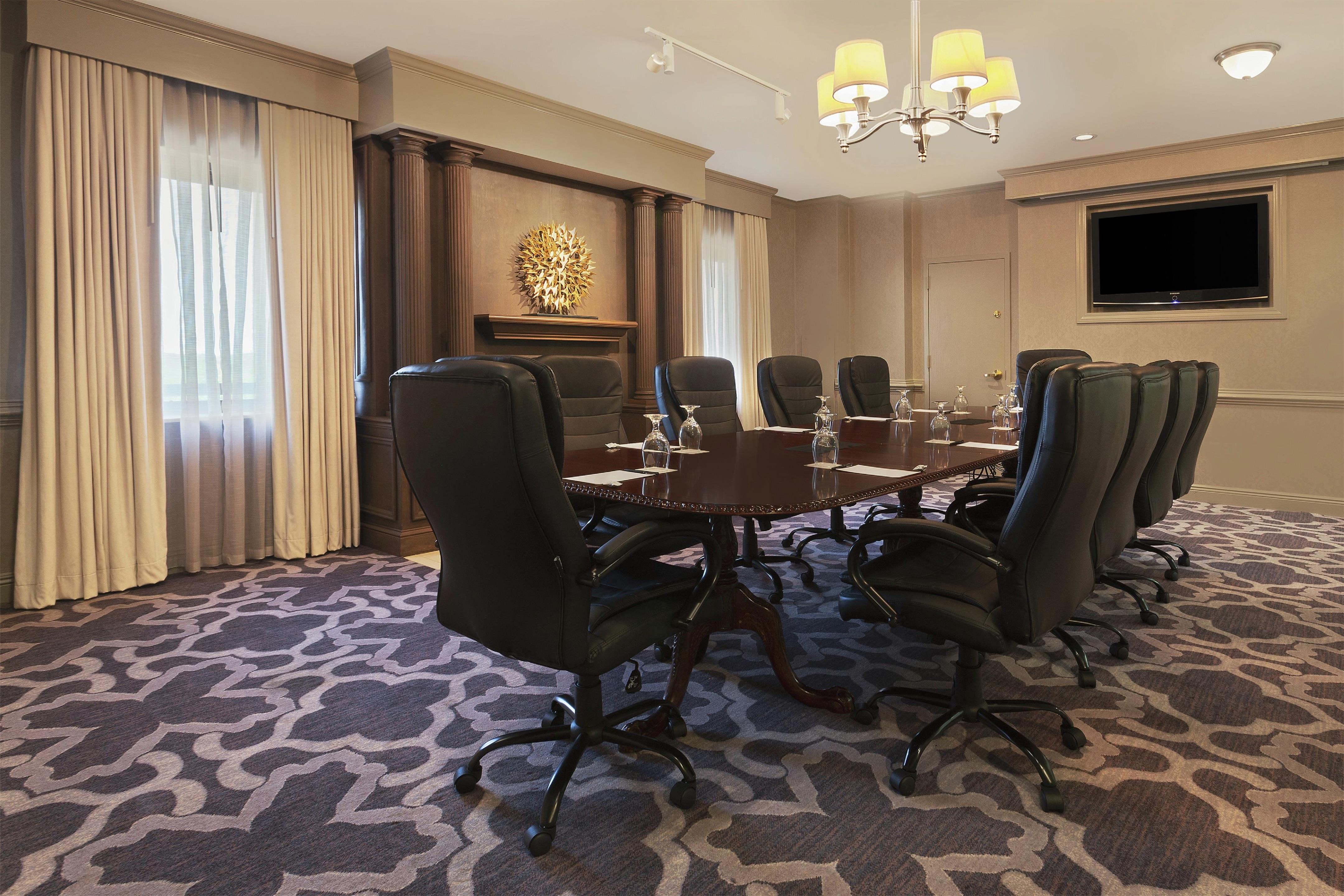 Meeting Room | Hilton Jackson