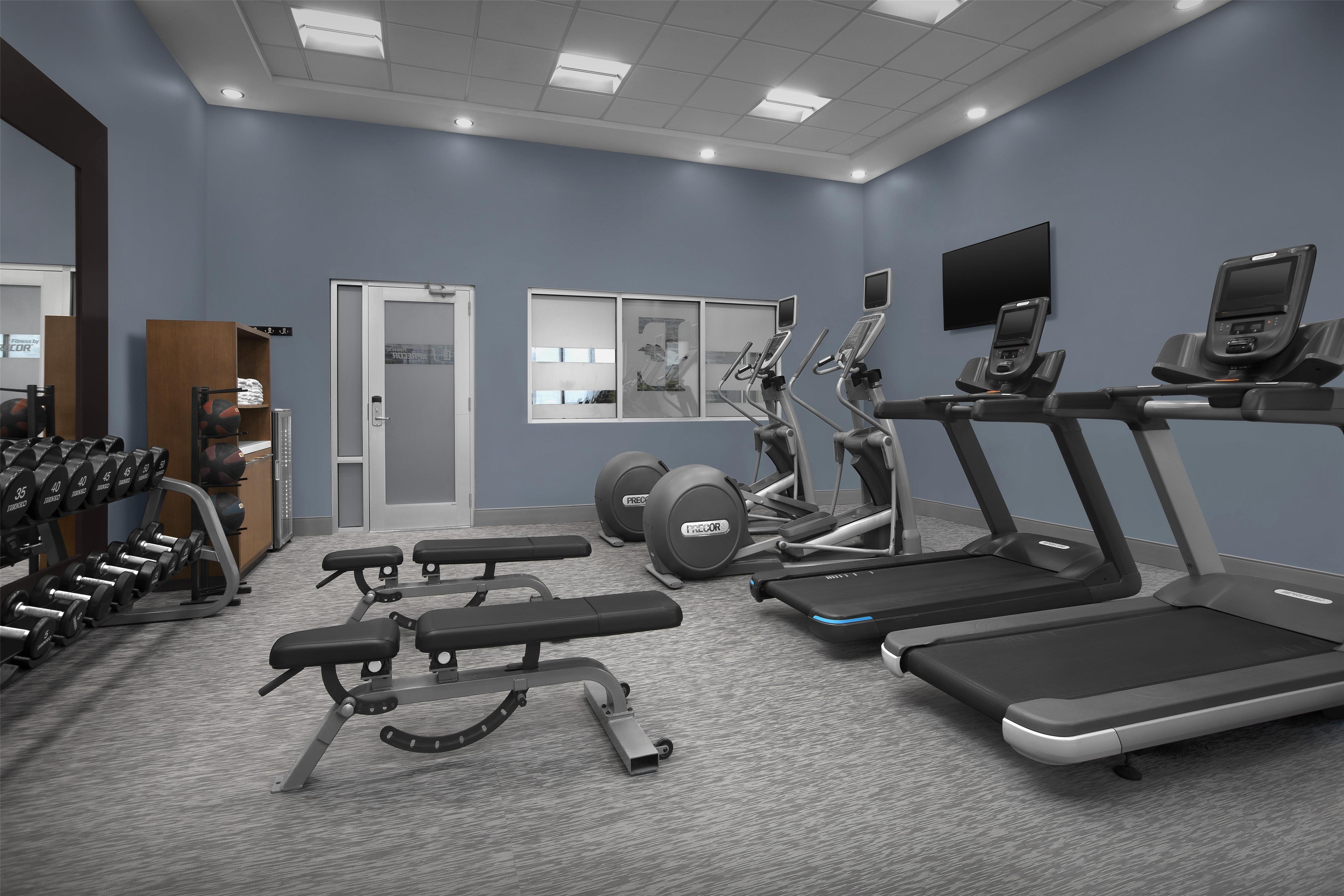Health club fitness center gym | Embassy Suites by Hilton Jackson North Ridgeland