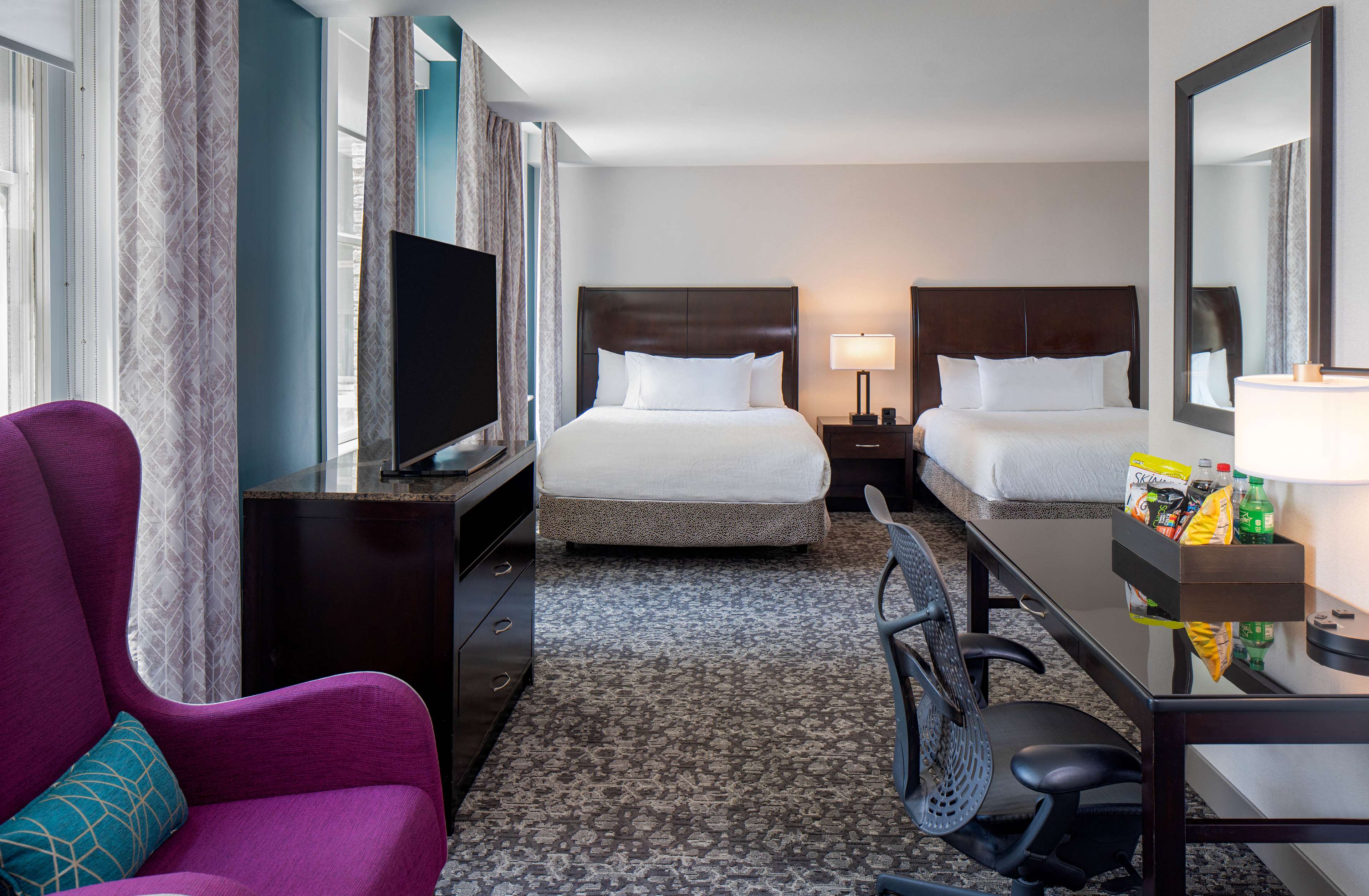 Hilton Garden Inn Jackson Downtown Room Type - 2 QUEENS W DRINKS-SNACKS