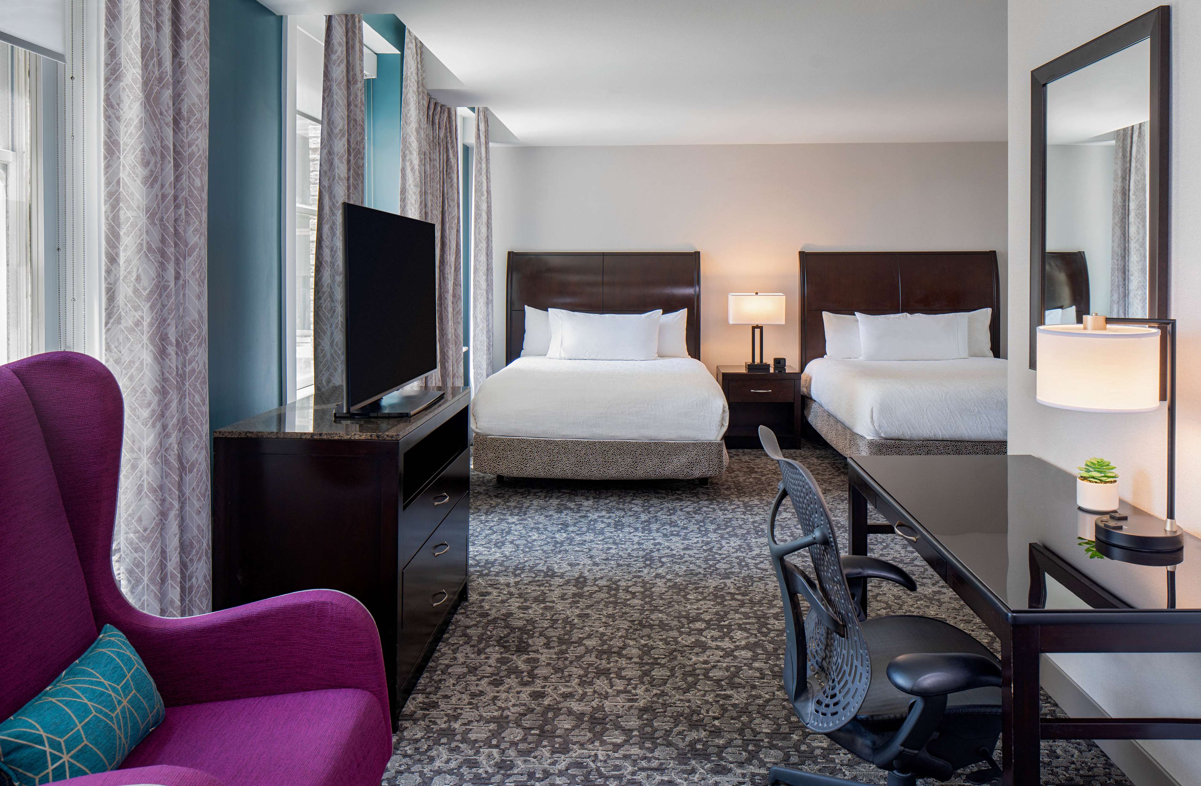 Hilton Garden Inn Jackson Downtown - Tap to explore photos