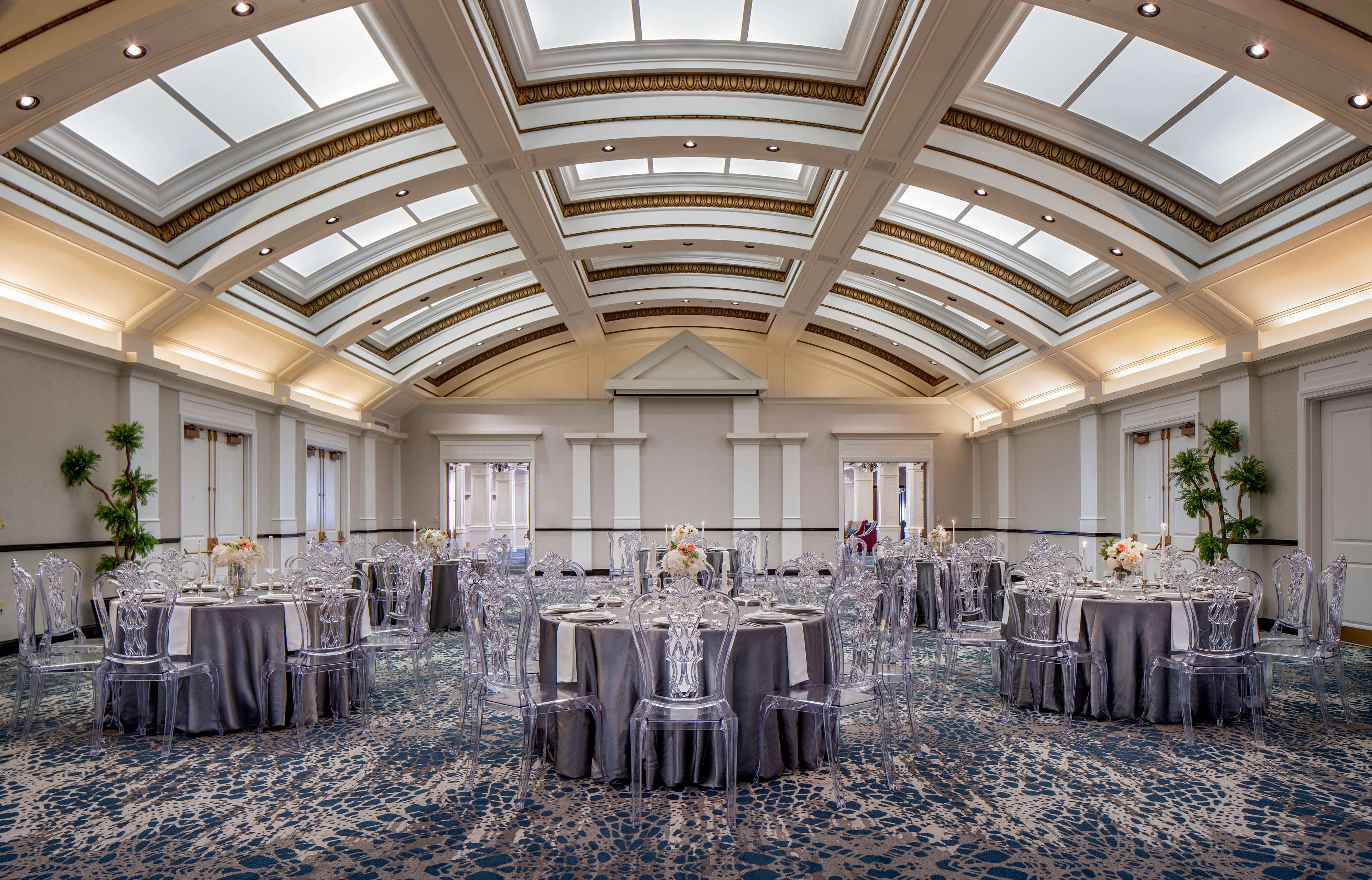 Hilton Garden Inn Jackson Downtown - Tap to explore photos