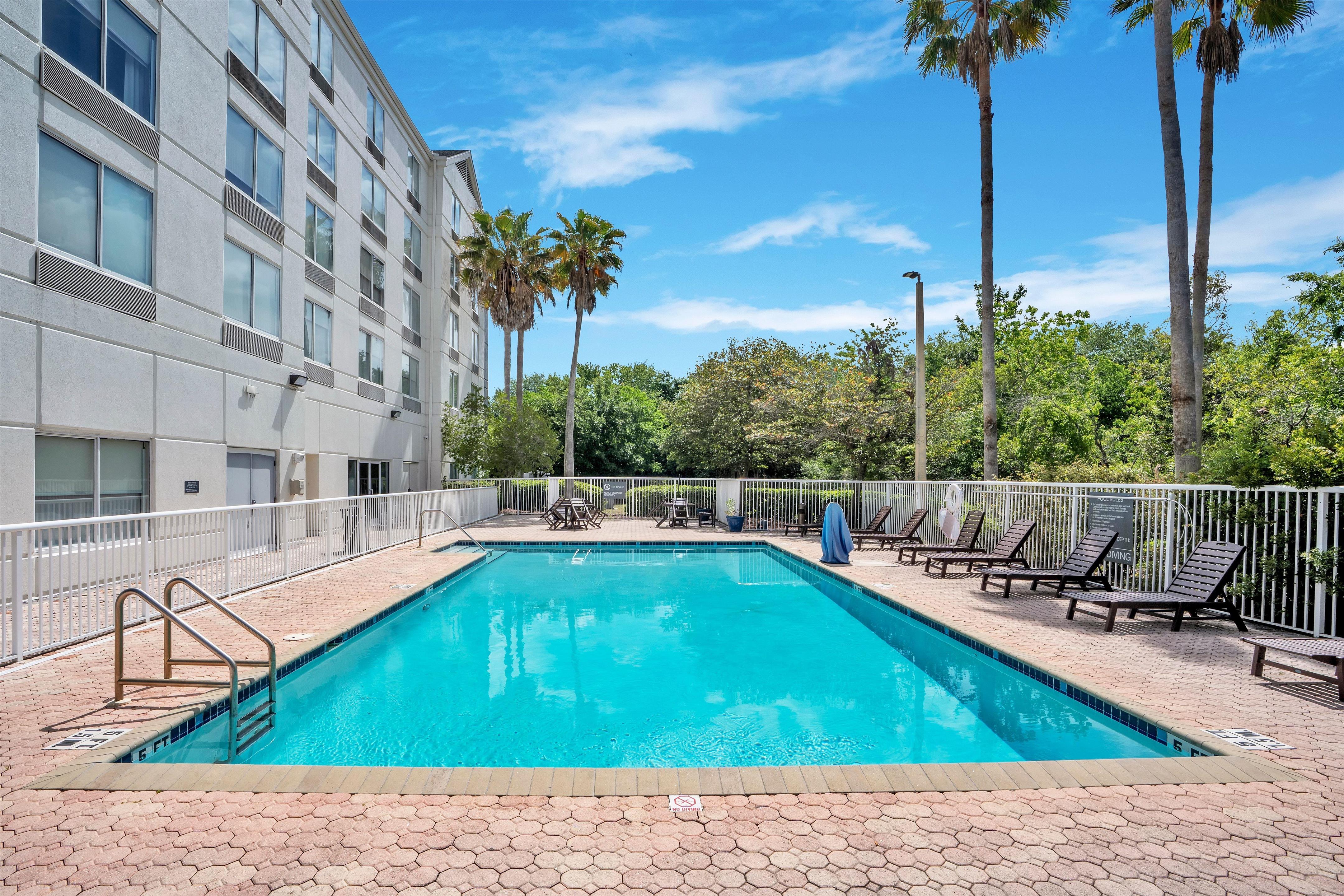Health club fitness center gym | Hilton Garden Inn Jacksonville Airport