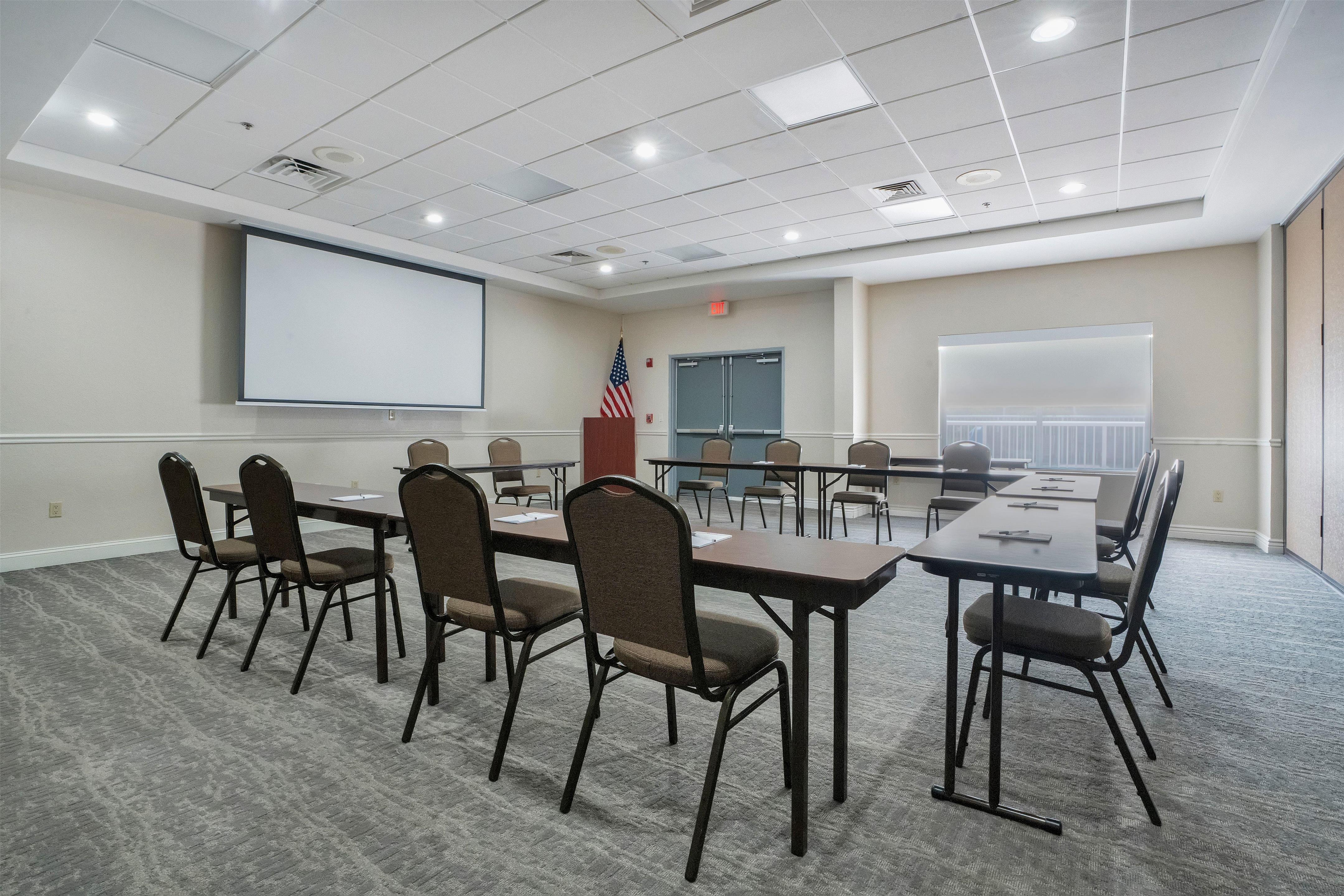 Meeting Room | Hilton Garden Inn Jacksonville Airport