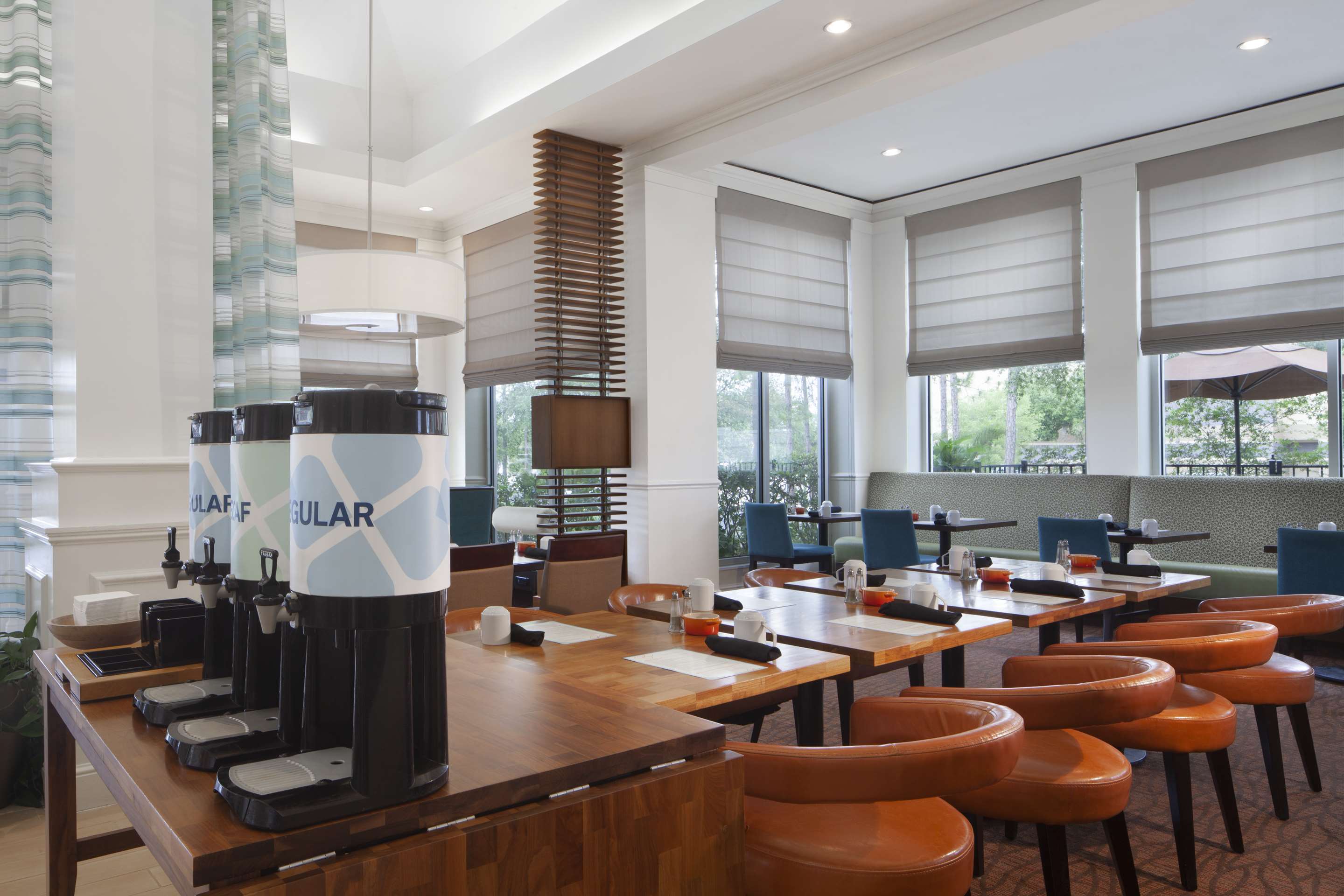 Restaurant | Hilton Garden Inn Jacksonville JTB/Deerwood Park