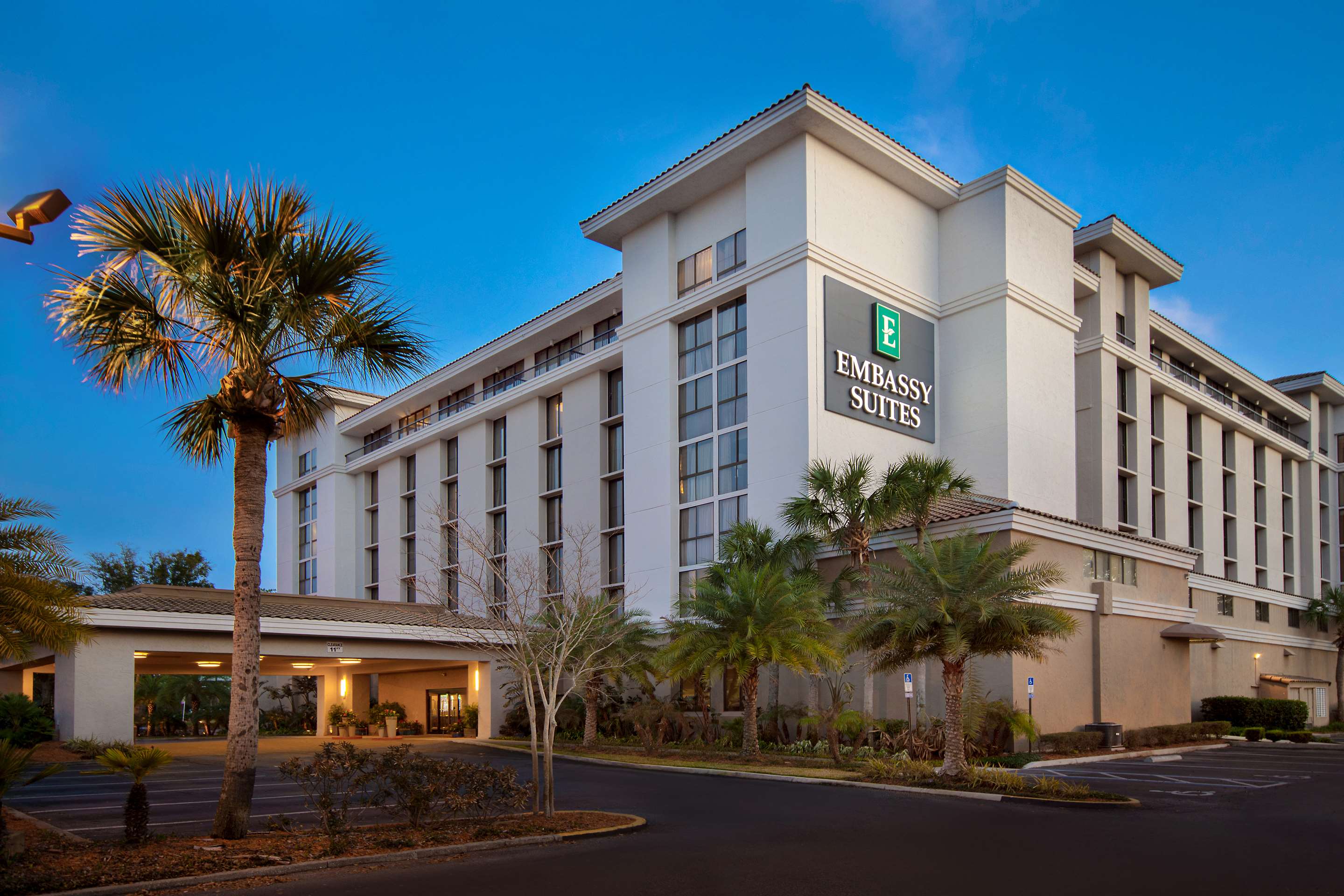 Exterior | Embassy Suites by Hilton Jacksonville Baymeadows