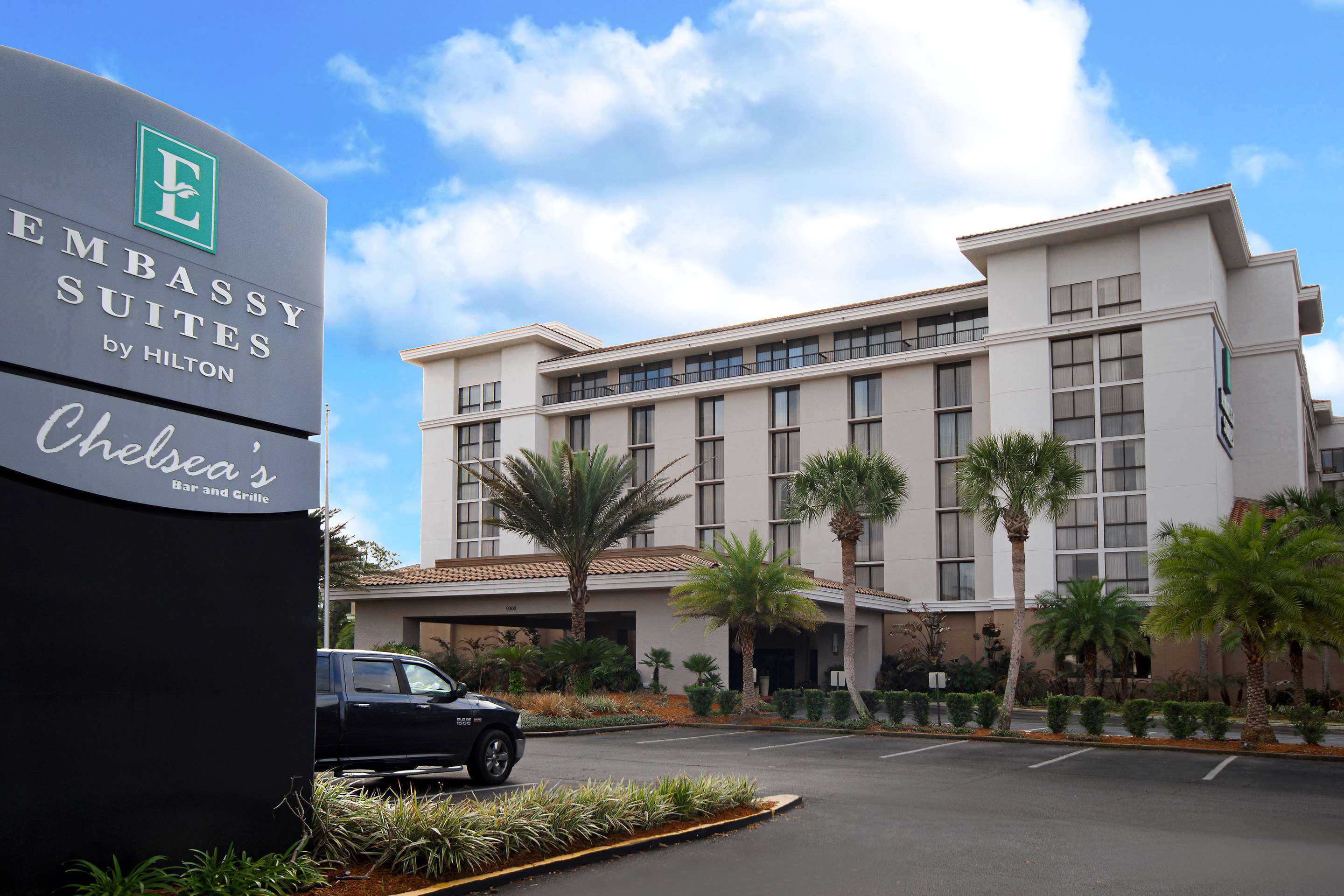 Exterior | Embassy Suites by Hilton Jacksonville Baymeadows