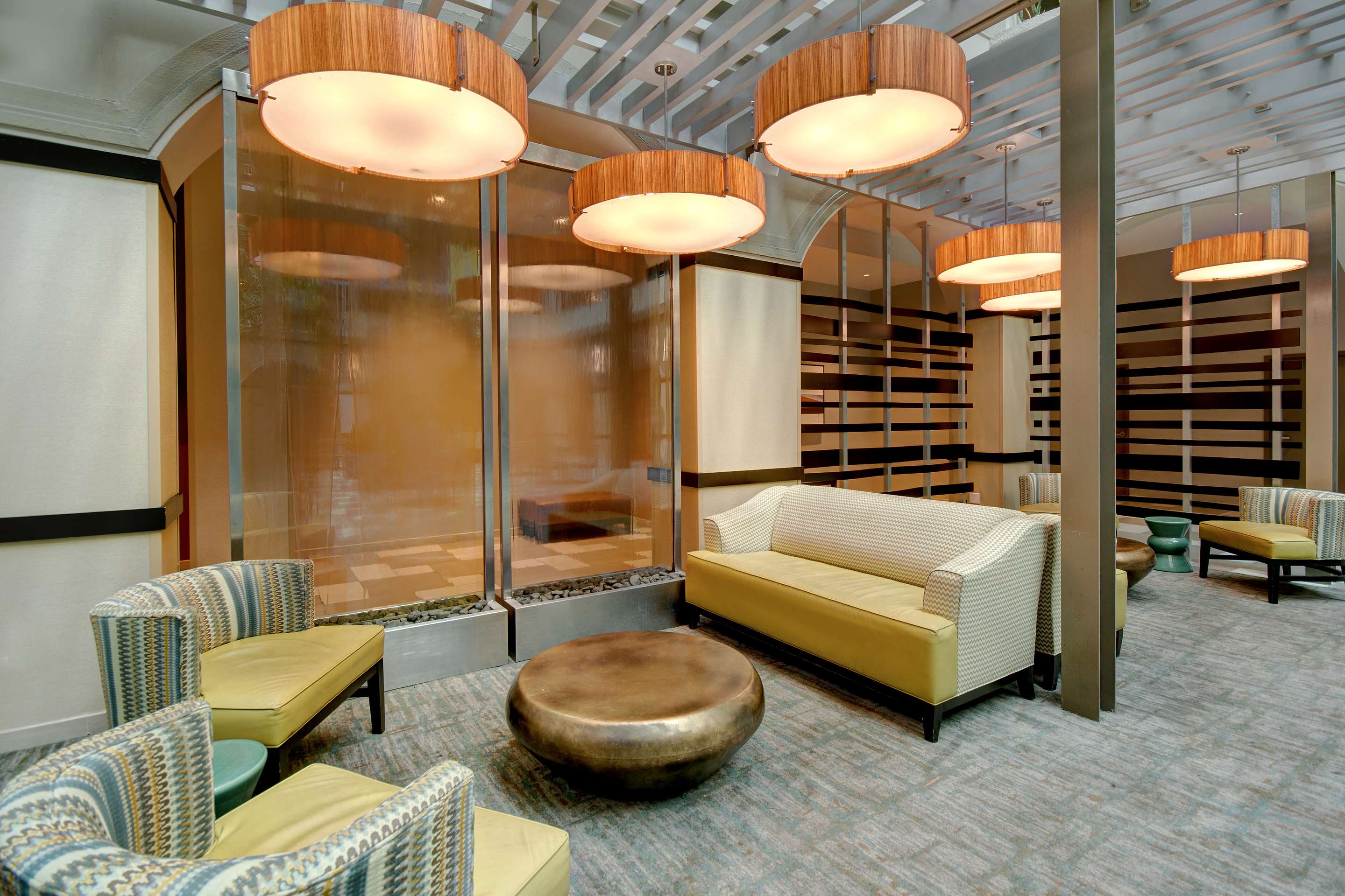 Lobby | Embassy Suites by Hilton Jacksonville Baymeadows