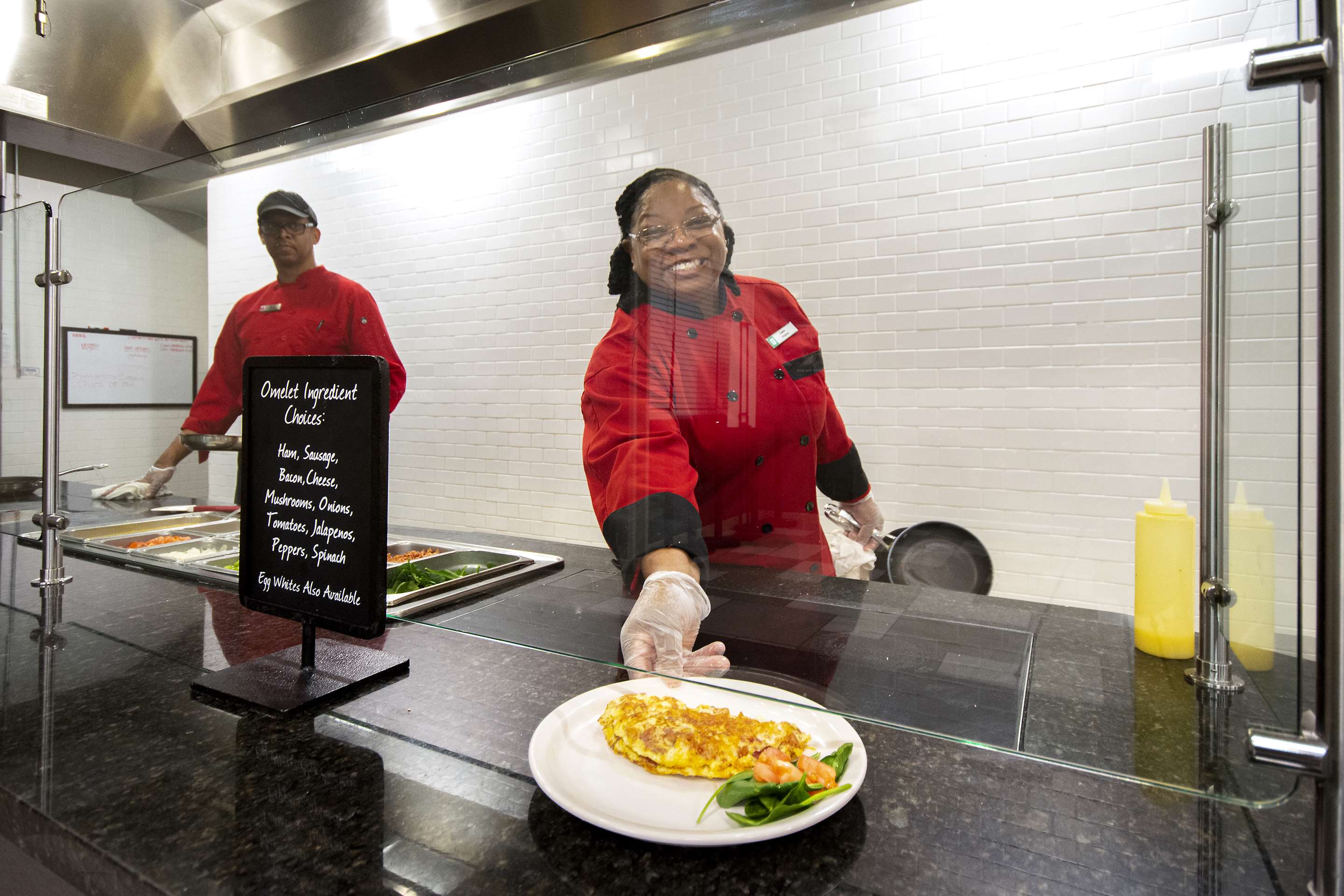 Breakfast Area | Embassy Suites by Hilton Jacksonville Baymeadows