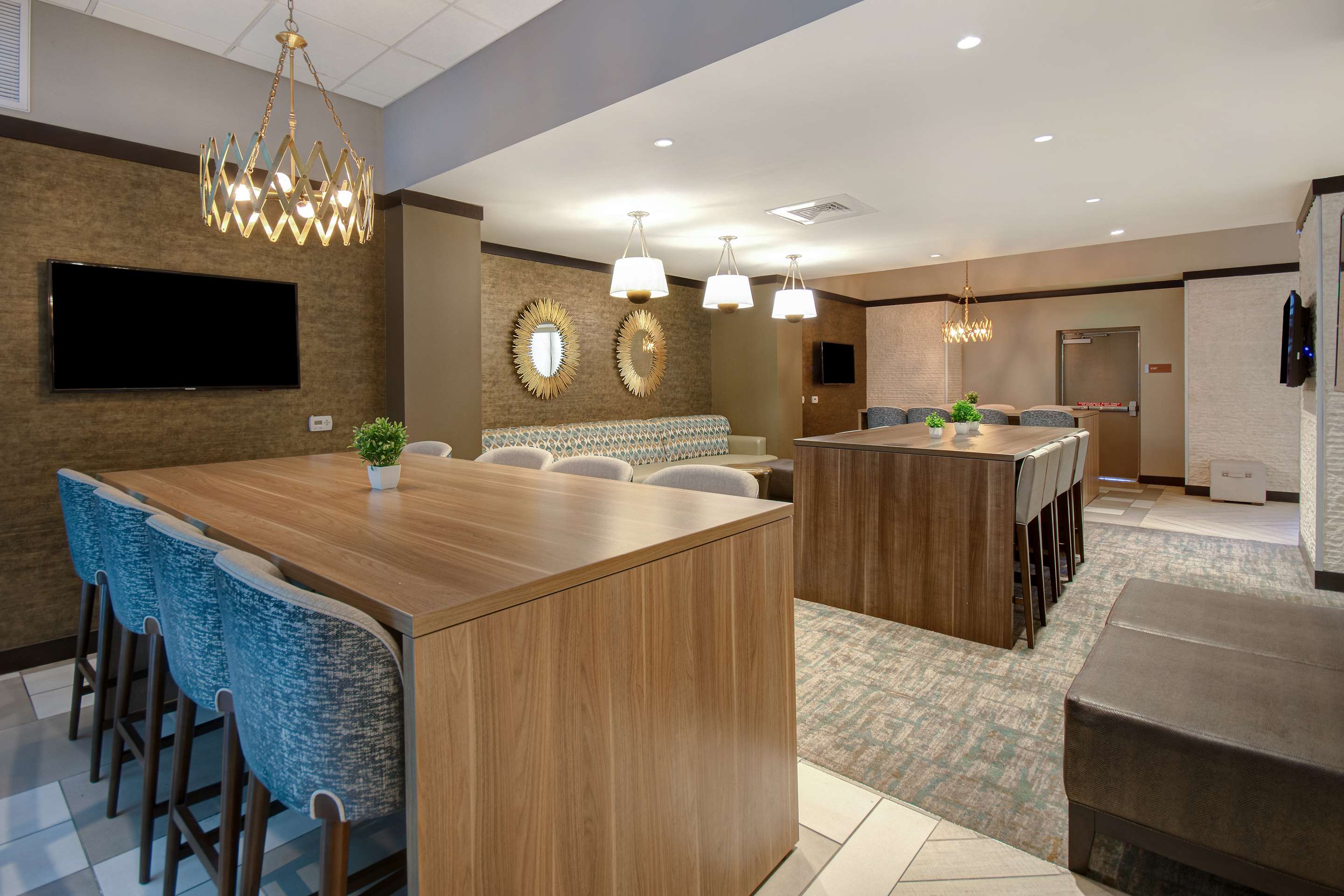BarLounge | Embassy Suites by Hilton Jacksonville Baymeadows