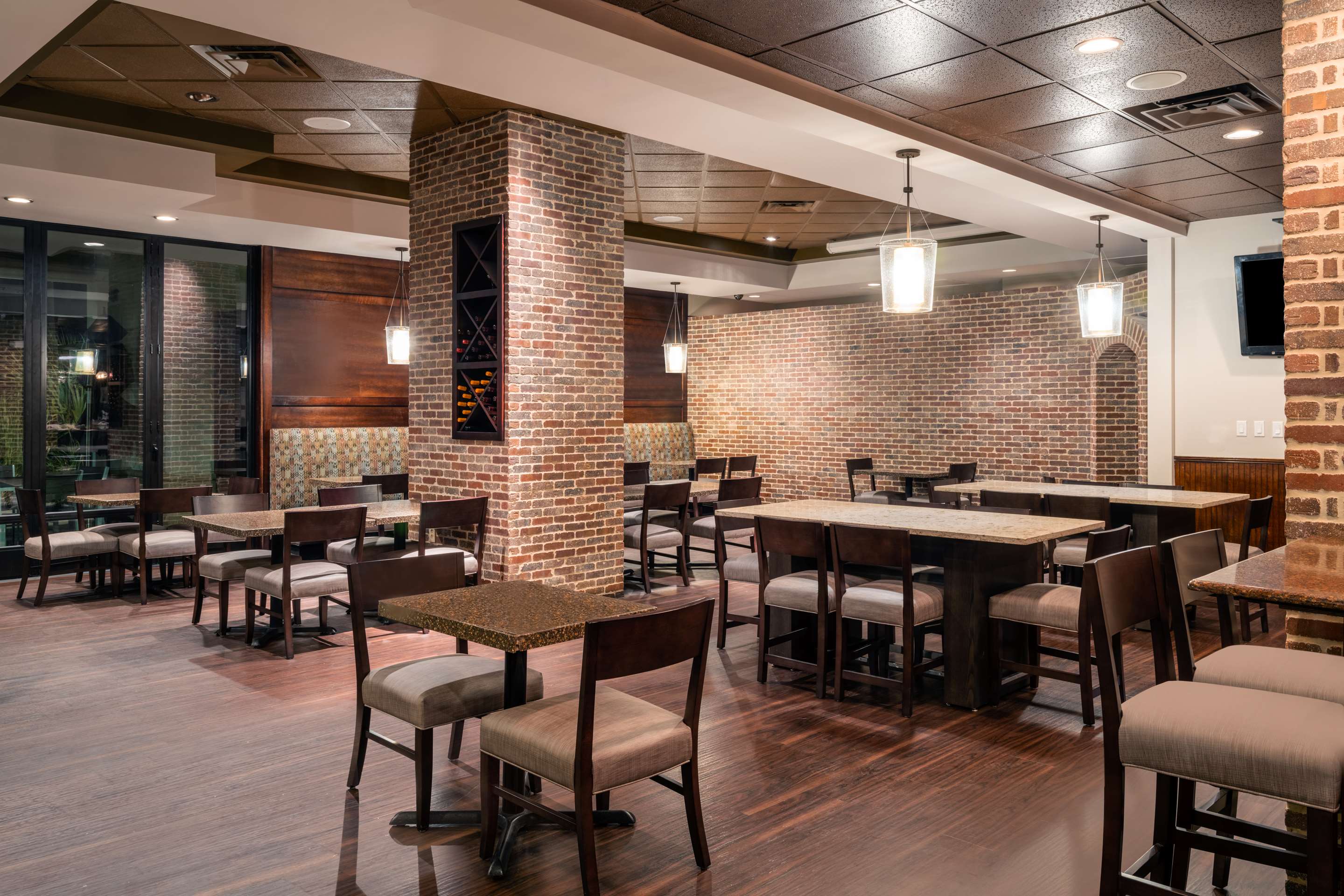 Breakfast Area | Hilton Garden Inn Jacksonville Ponte Vedra Sawgrass