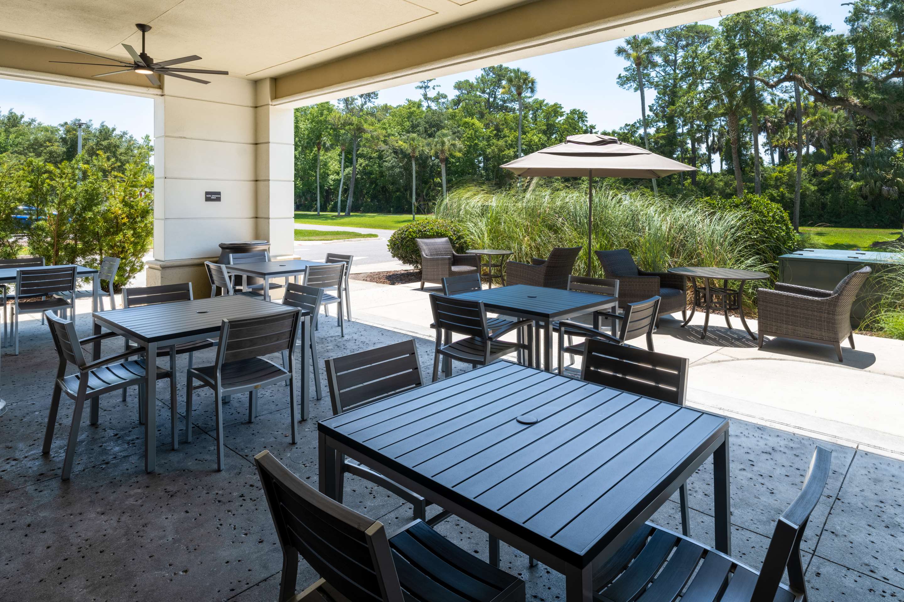 Restaurant | Hilton Garden Inn Jacksonville Ponte Vedra Sawgrass