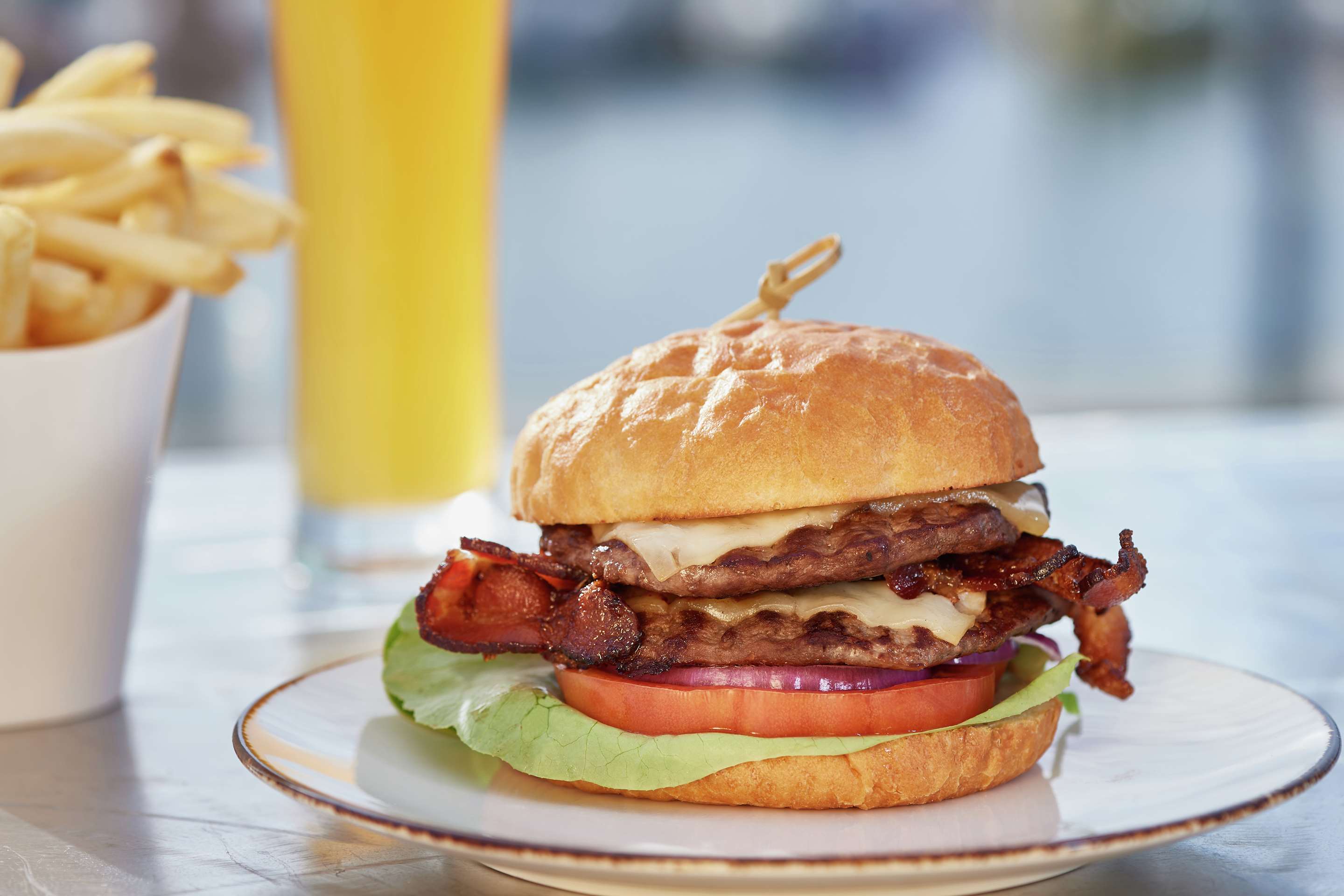 Restaurant | DoubleTree by Hilton Hotel Berkeley Marina